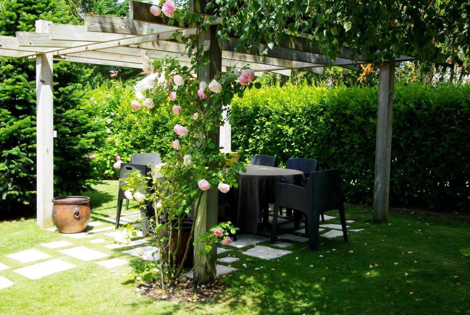 Garden in Ô'Maxethel