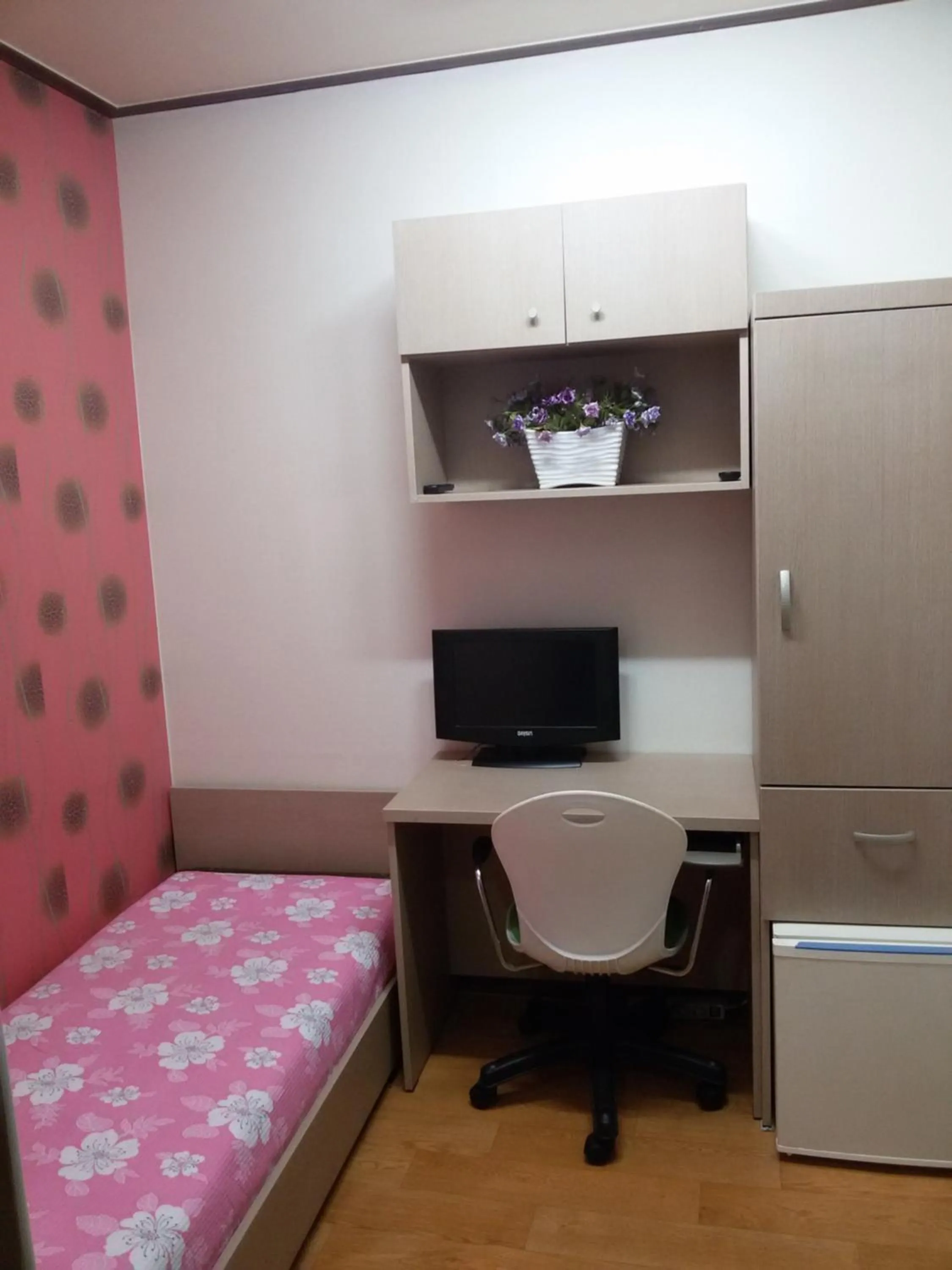 Bed in 아이원리빙텔