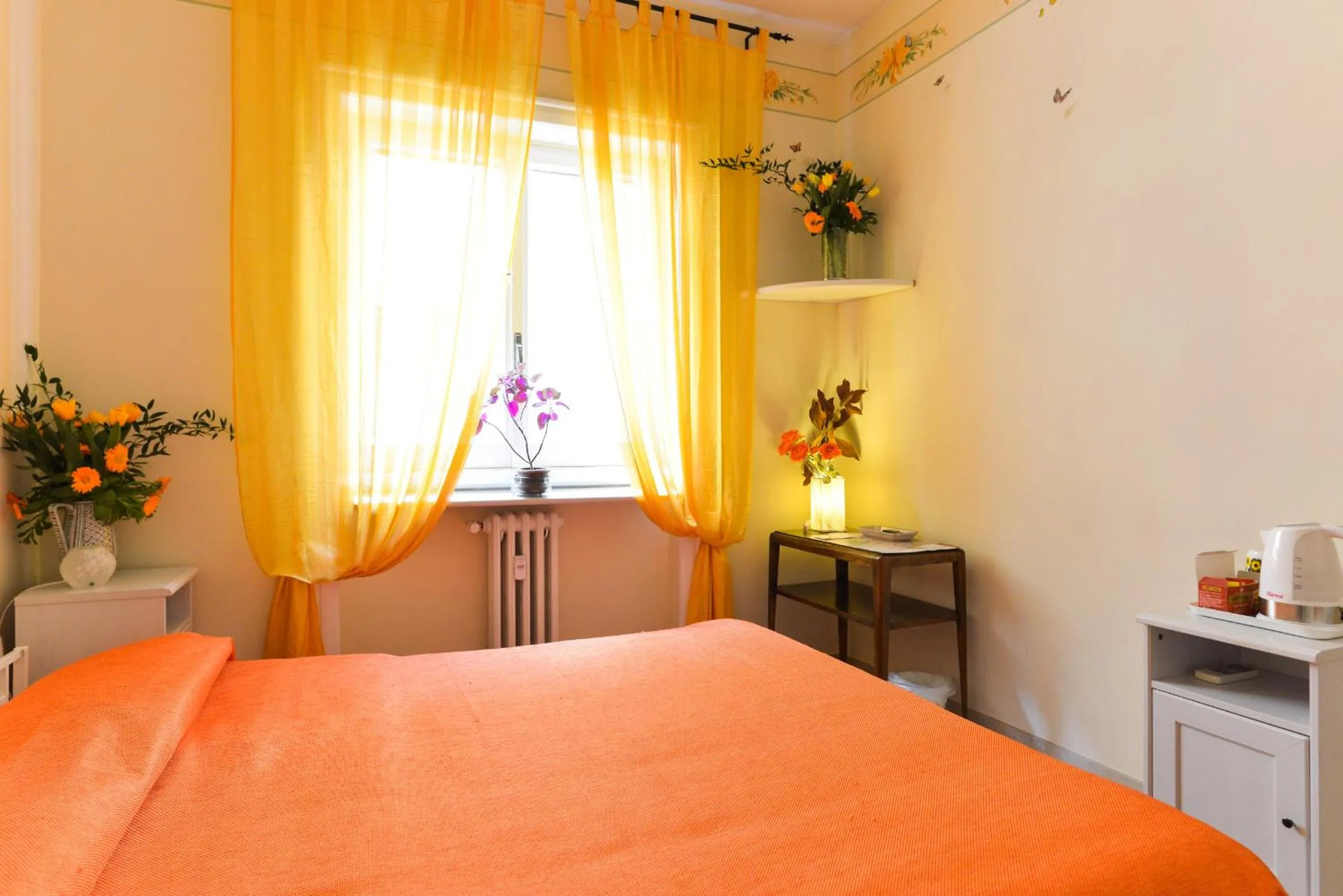 Photo of the whole room, Bed in B&B All'Ombra di San Pietro