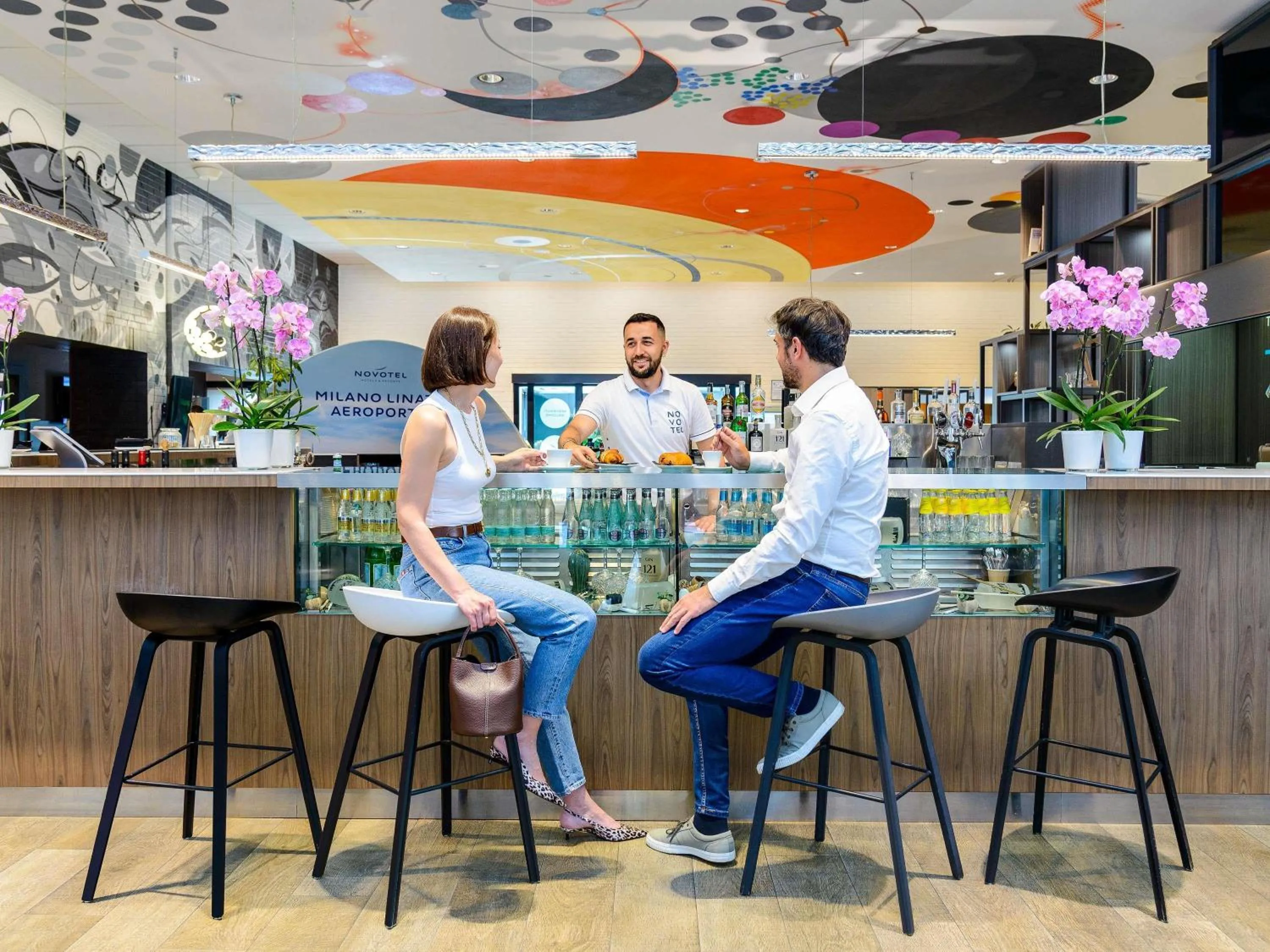 Lounge or bar in Novotel Milano Linate Aeroporto