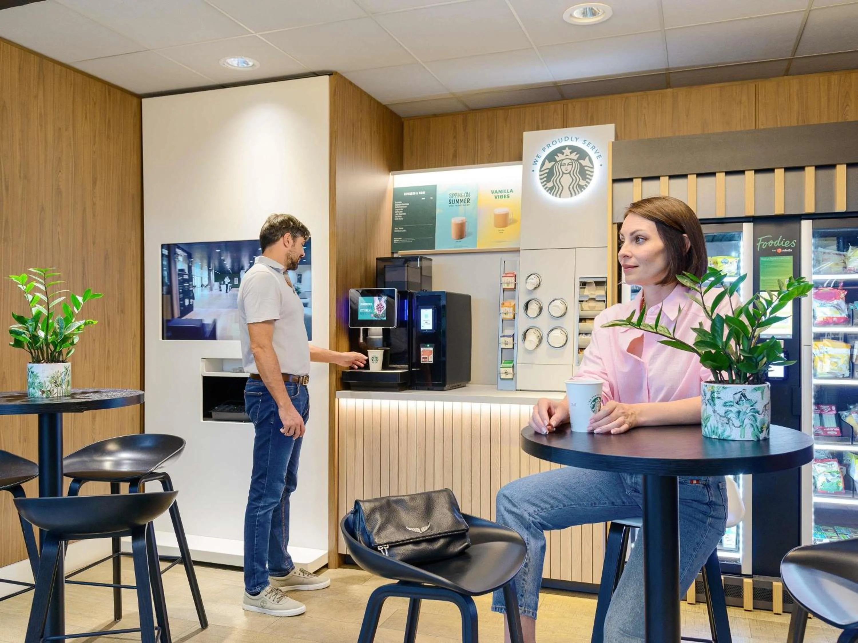 Lounge or bar in Novotel Milano Linate Aeroporto