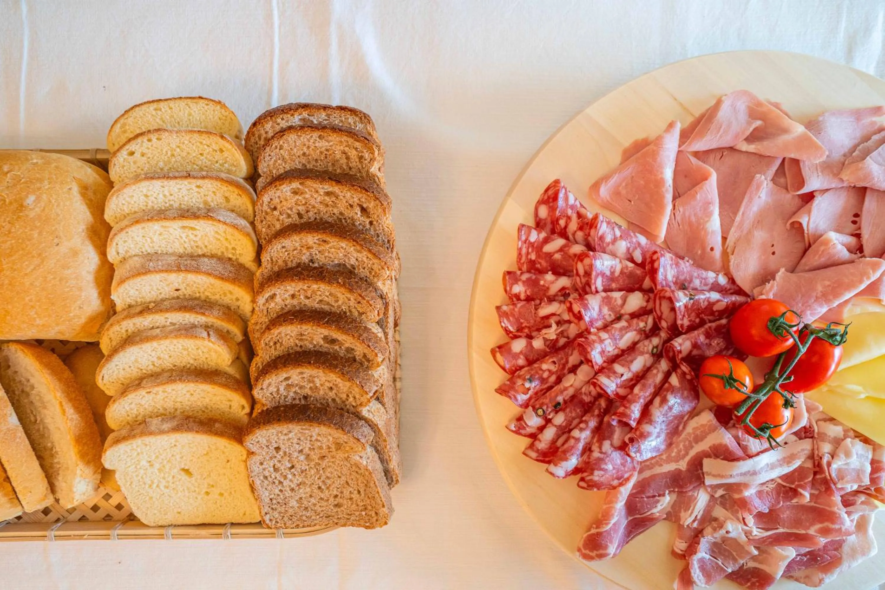 Breakfast in Hotel Tiffany's