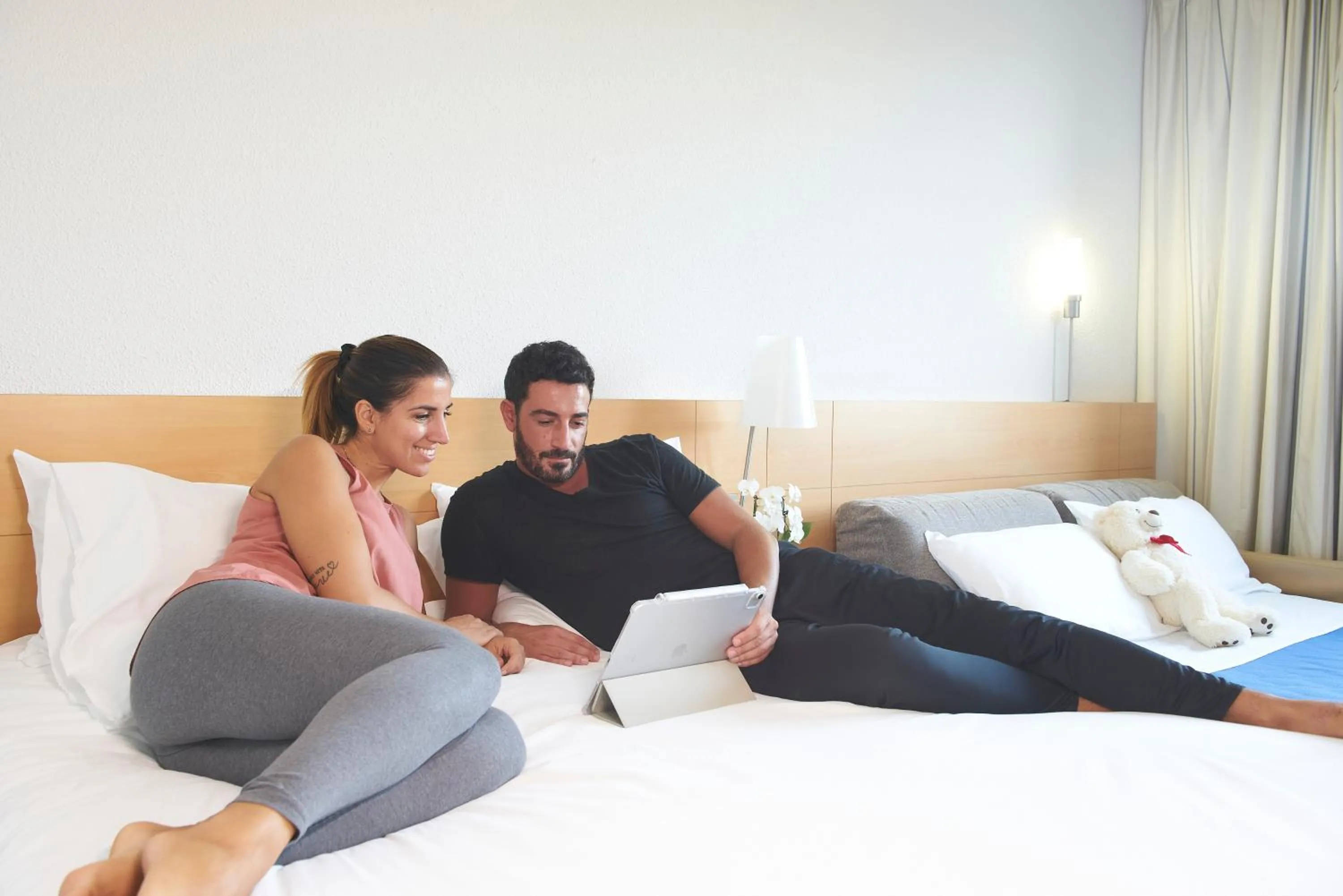 Bed in Novotel Torino Corso Giulio Cesare