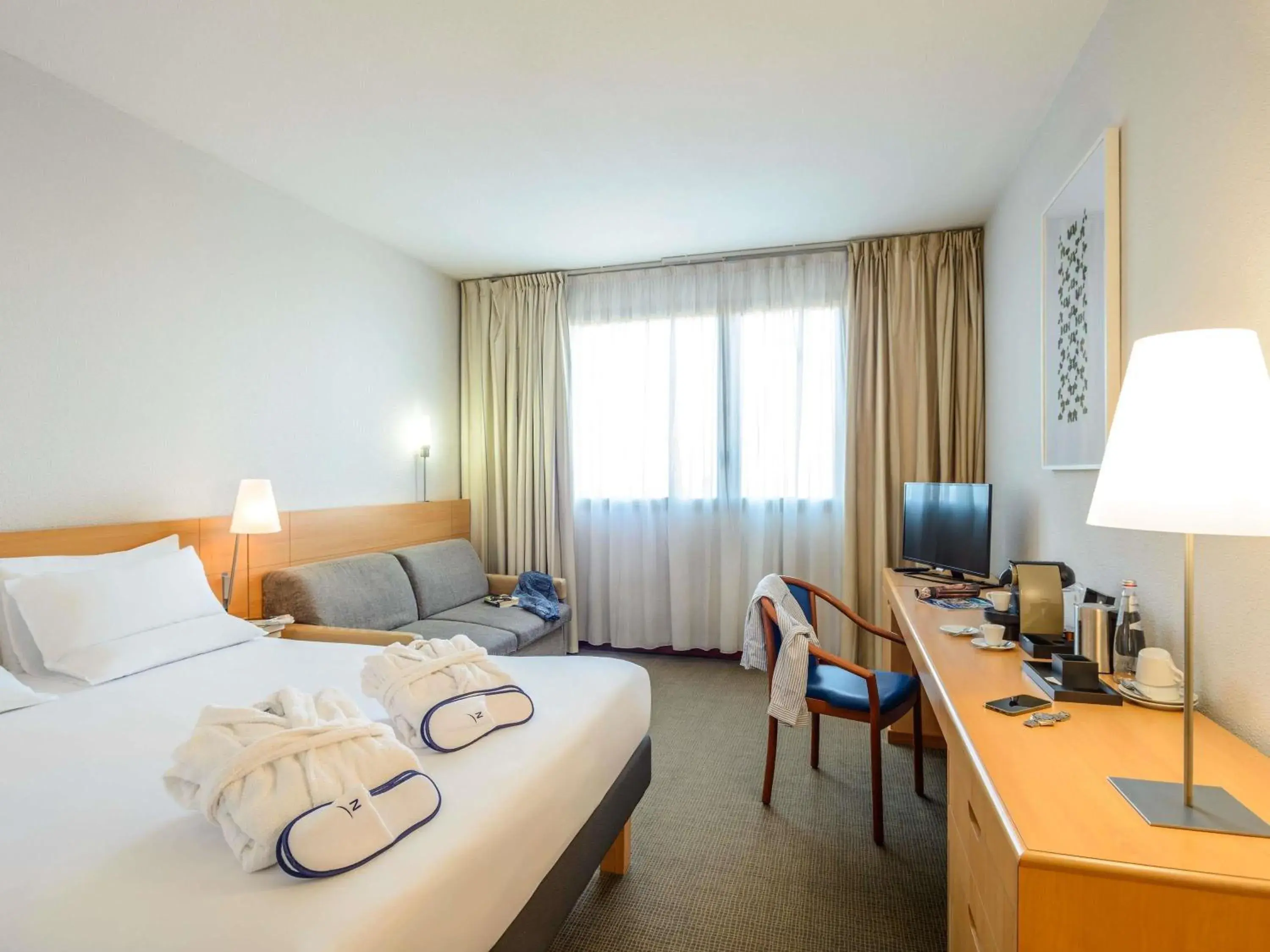 Executive Double Room in Novotel Torino Corso Giulio Cesare Executive Double Room in Novotel Torino Corso Giulio Cesare