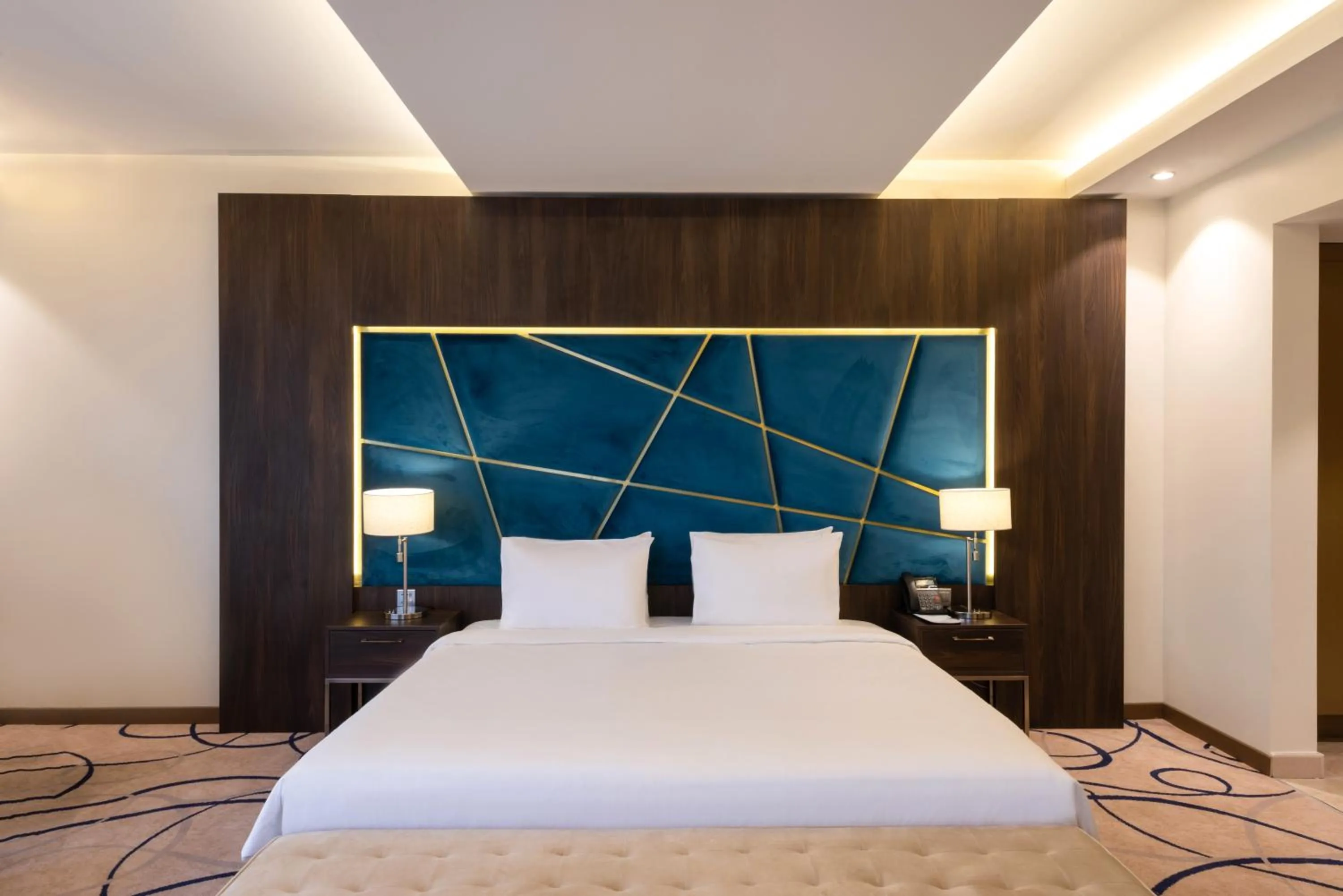 Bed in Warwick Riyadh Al Wezarat