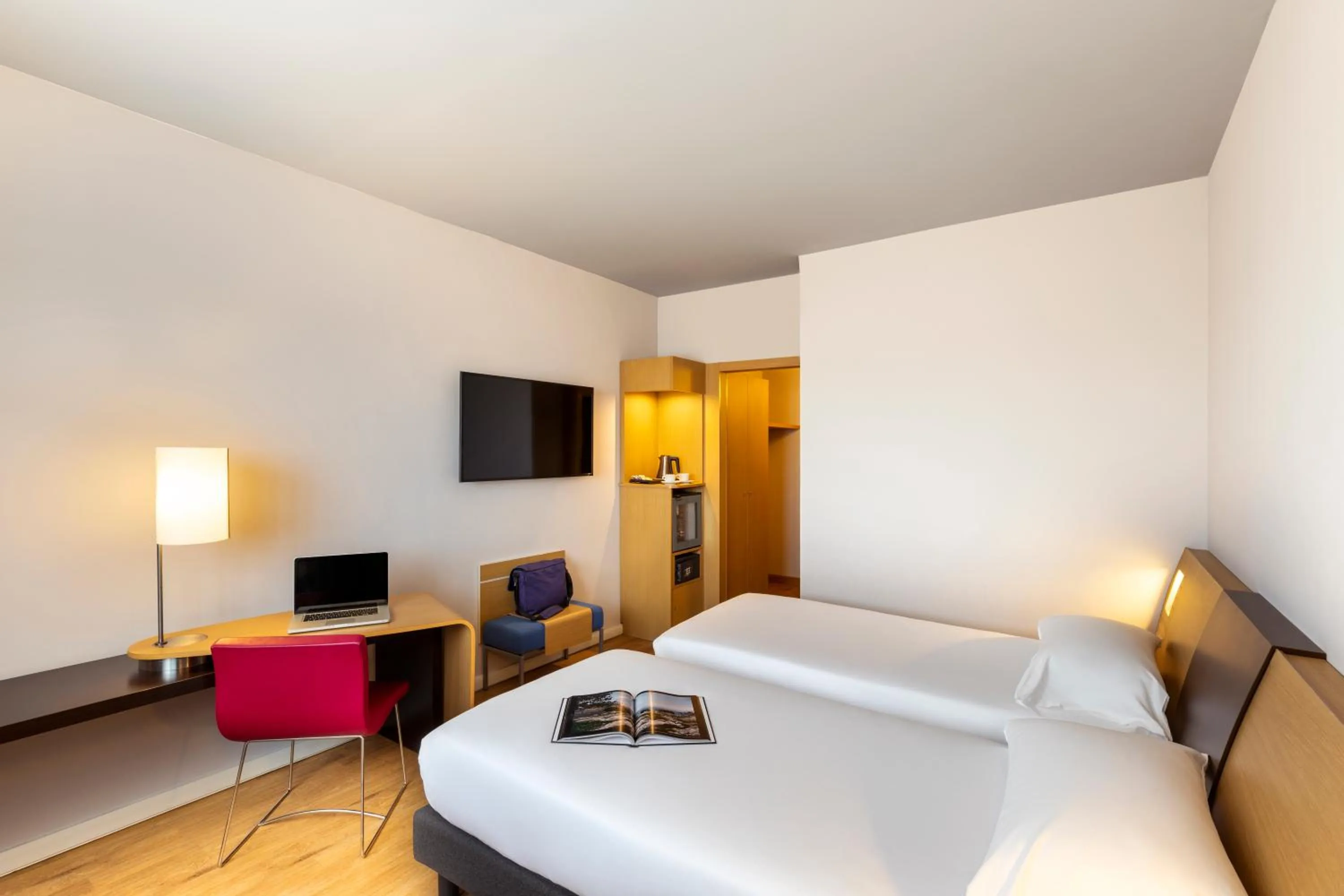 Bed in Novotel Caserta Sud