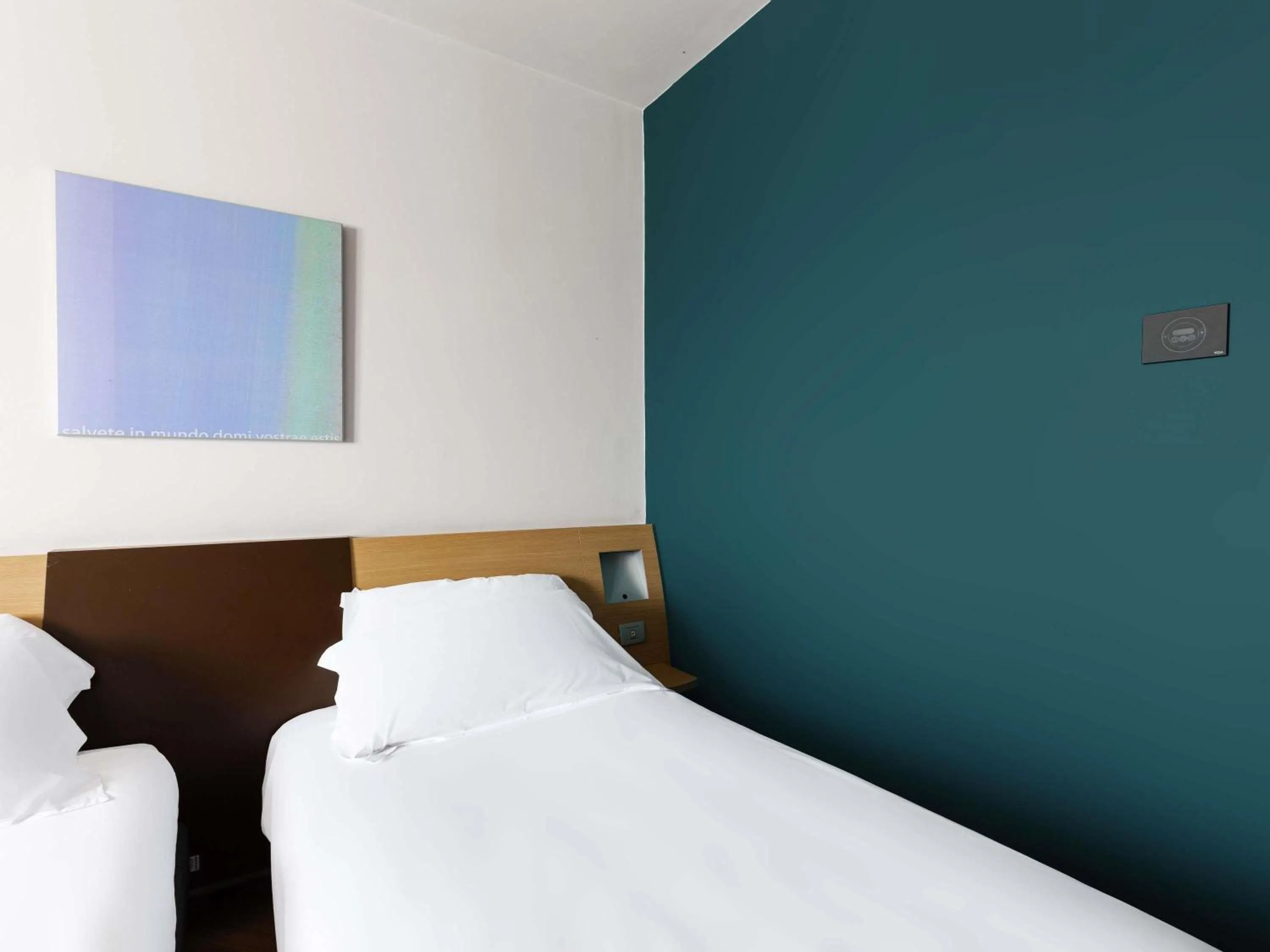 Bedroom, Bed in Novotel Caserta Sud