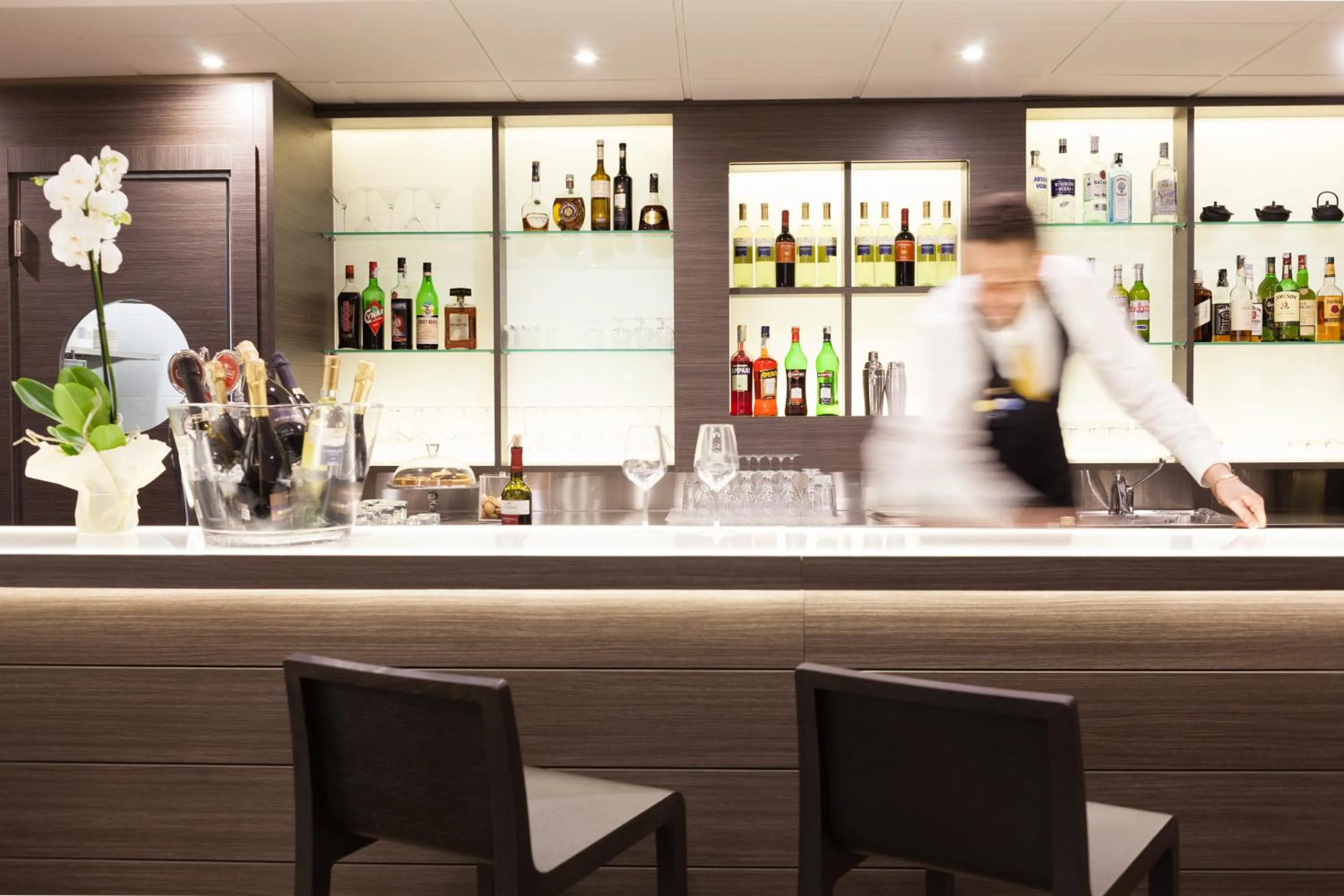 Lounge or bar in Novotel Brescia Due