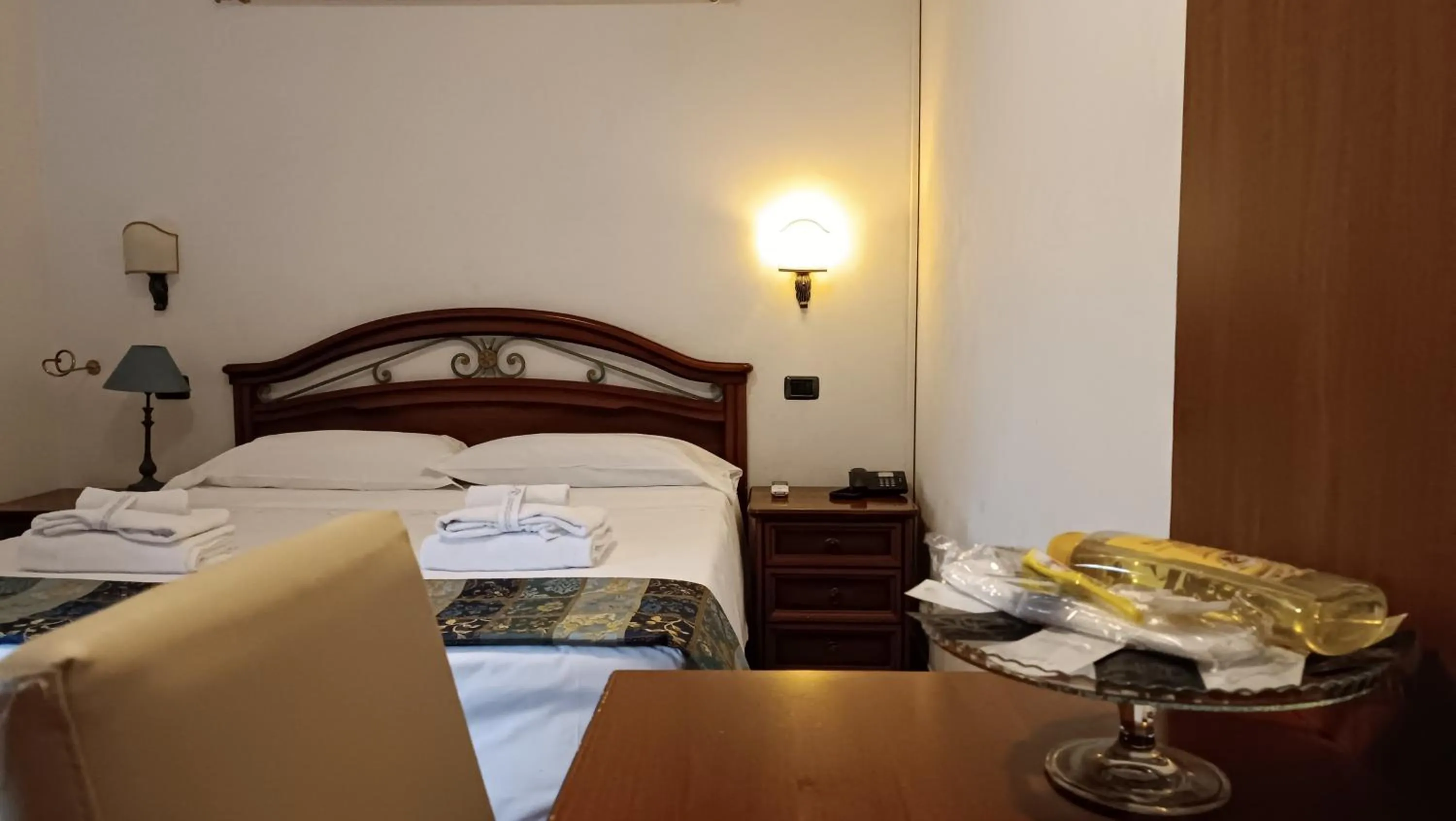 Bed in EURO HOUSE INN airport