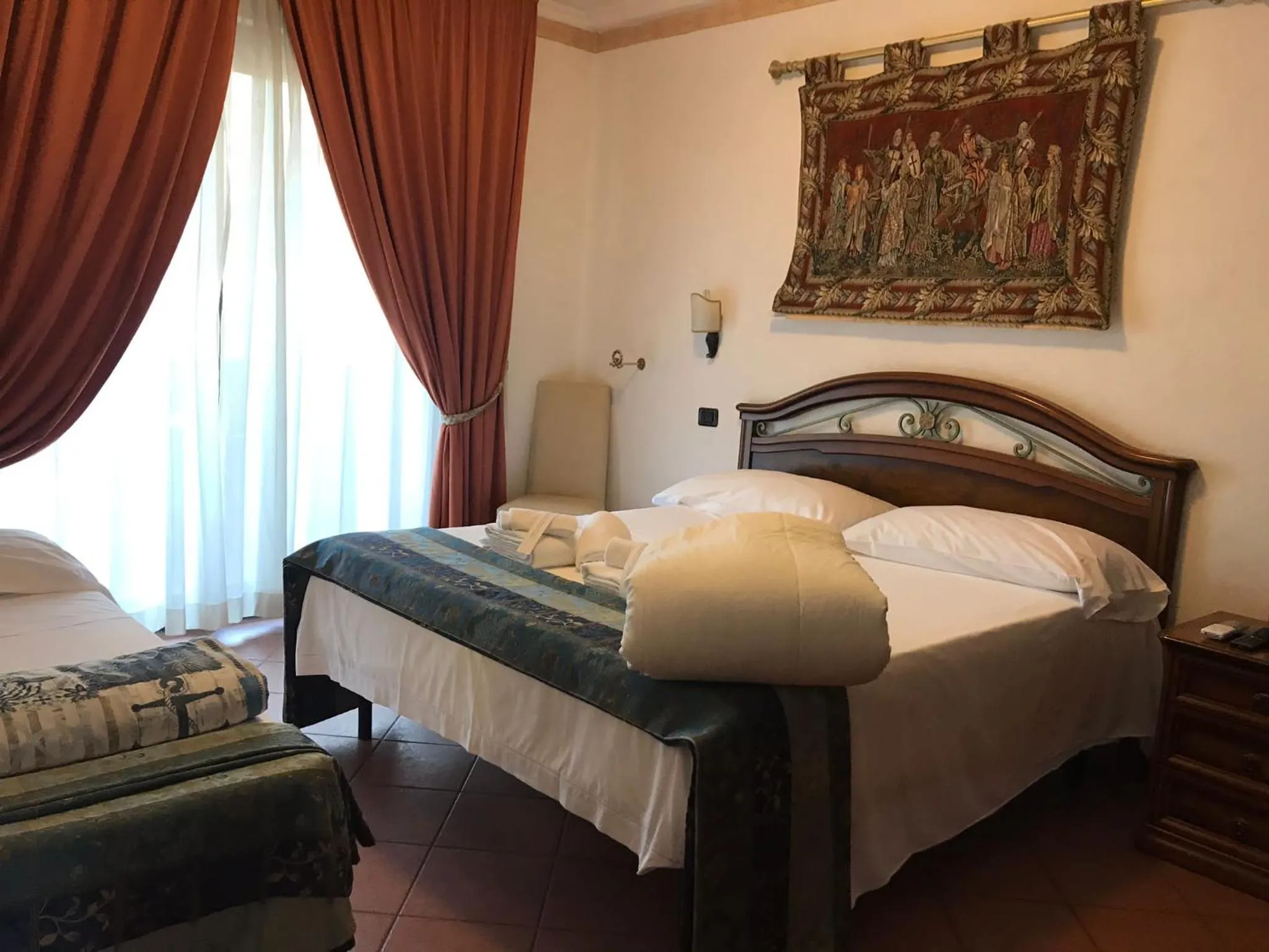 Bed in EURO HOUSE INN airport