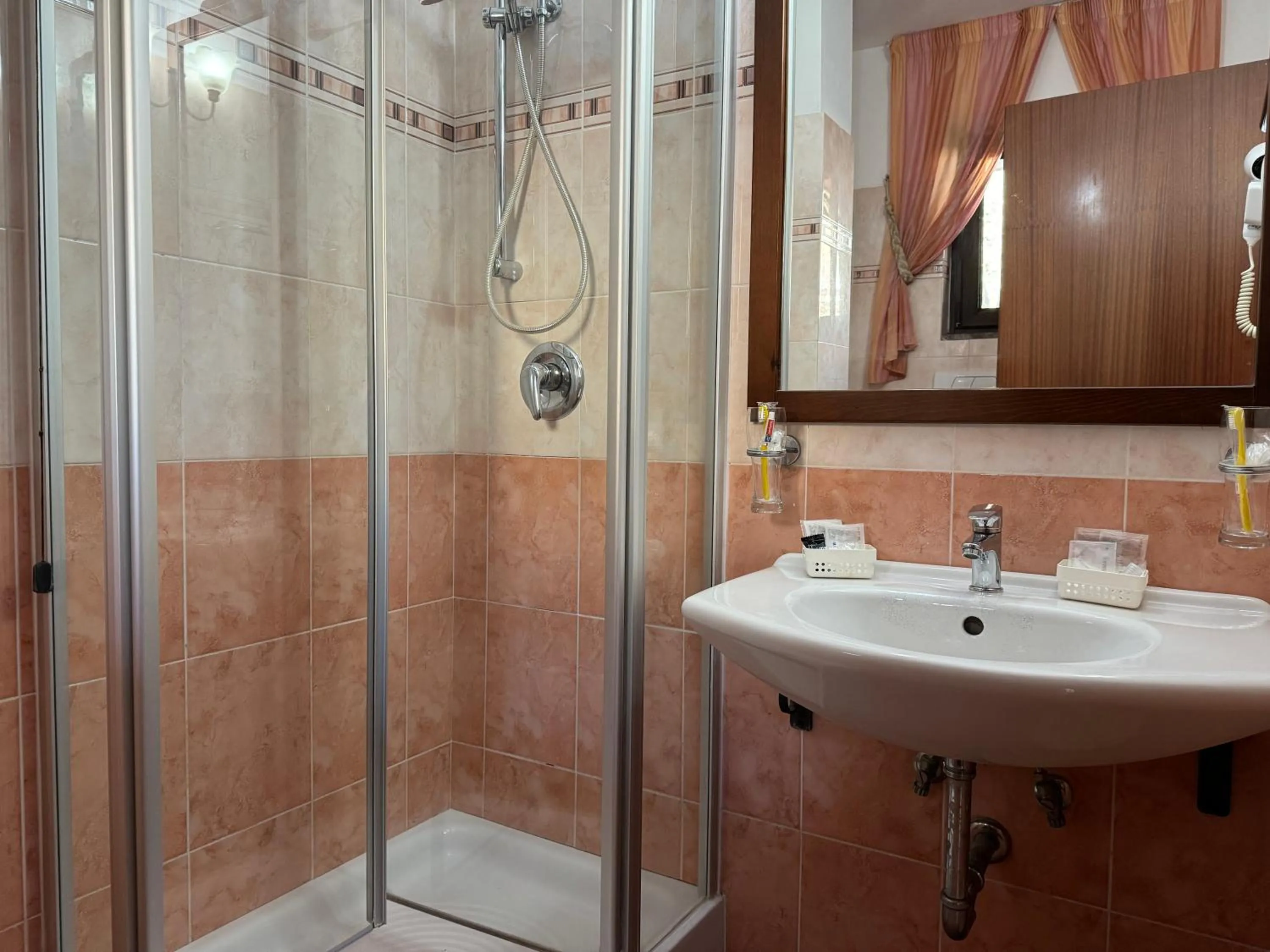 Bathroom in EURO HOUSE INN airport