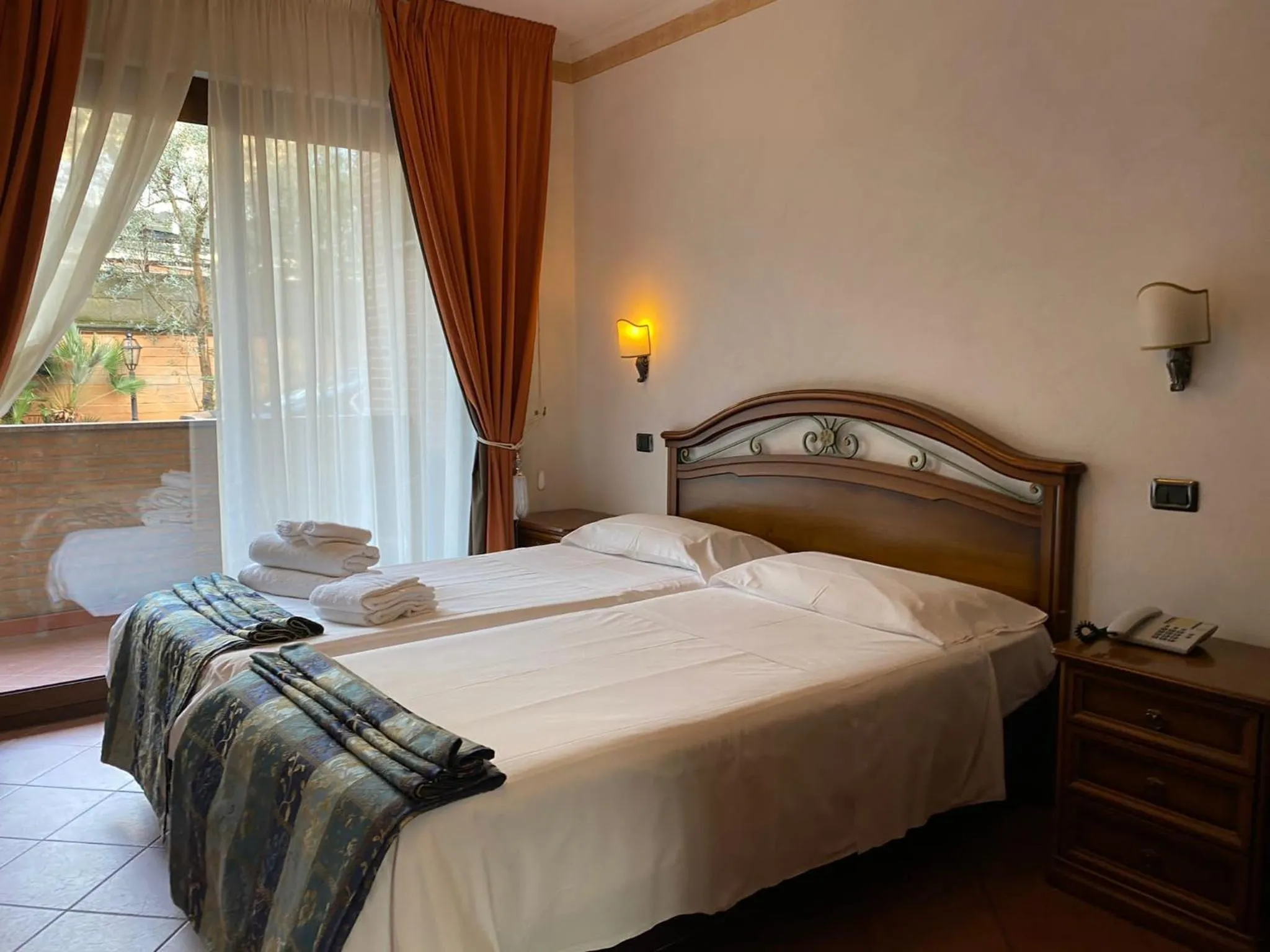 Bedroom, Bed in EURO HOUSE INN airport