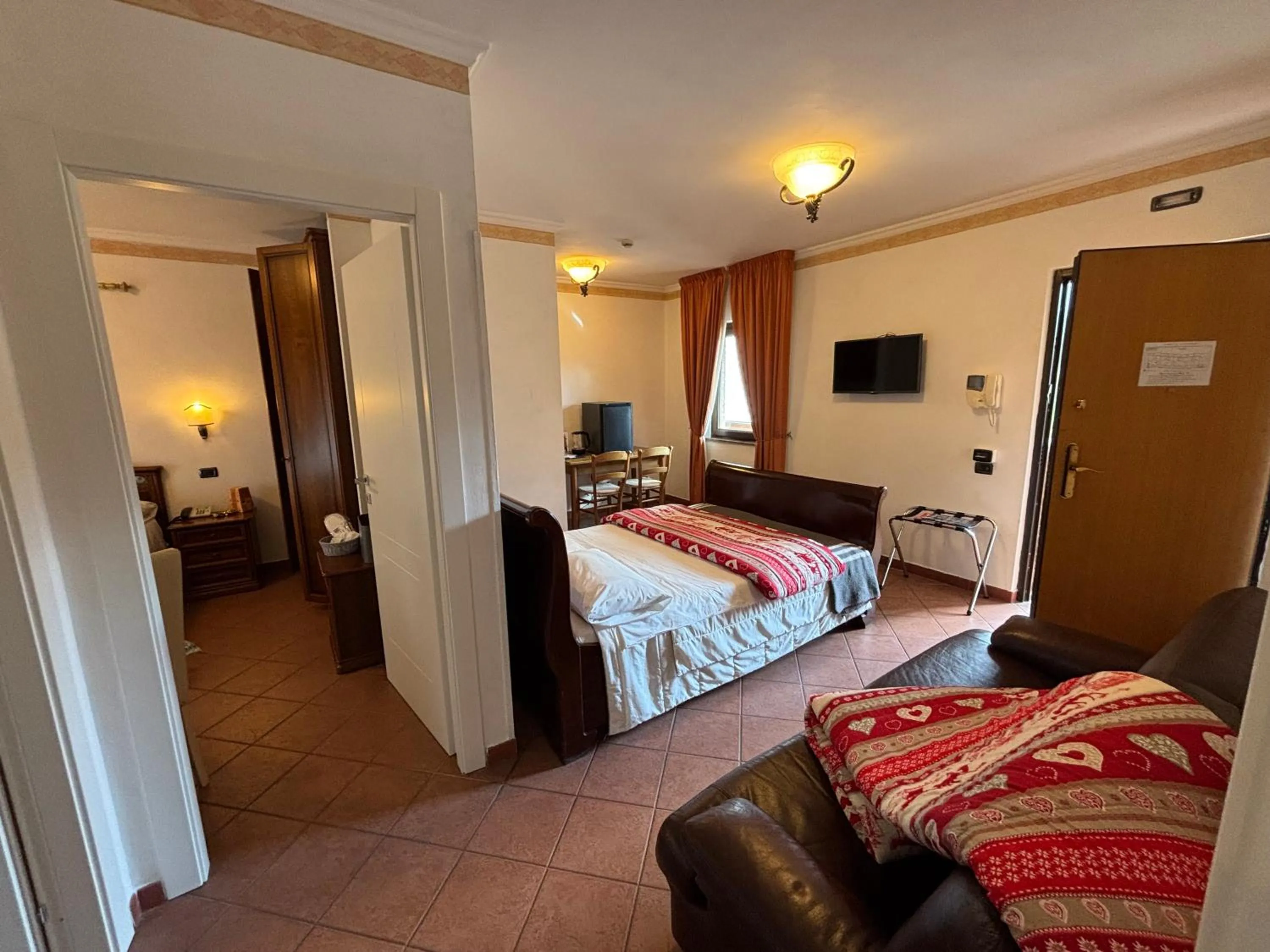 Bed in EURO HOUSE INN airport