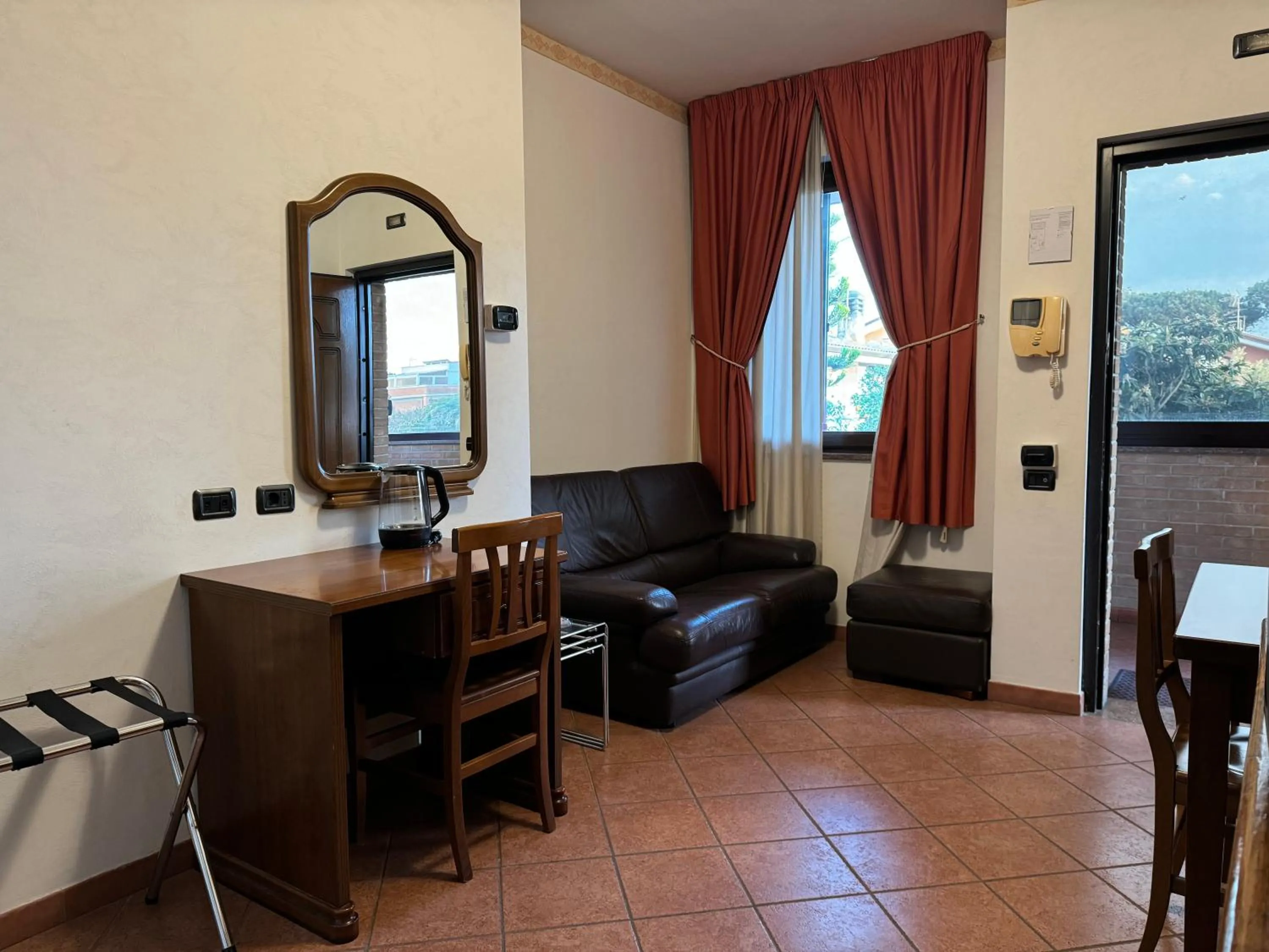 Living room in EURO HOUSE INN airport