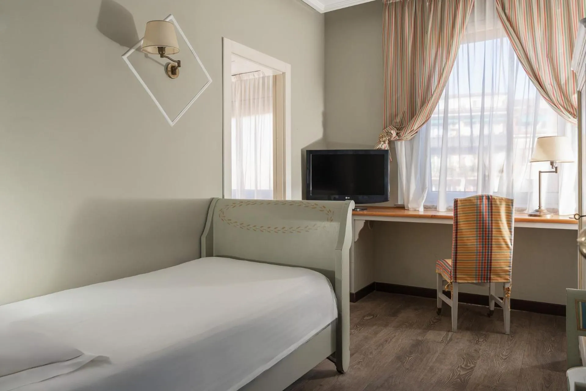 Bedroom, Bed in Hotel Campo Marzio