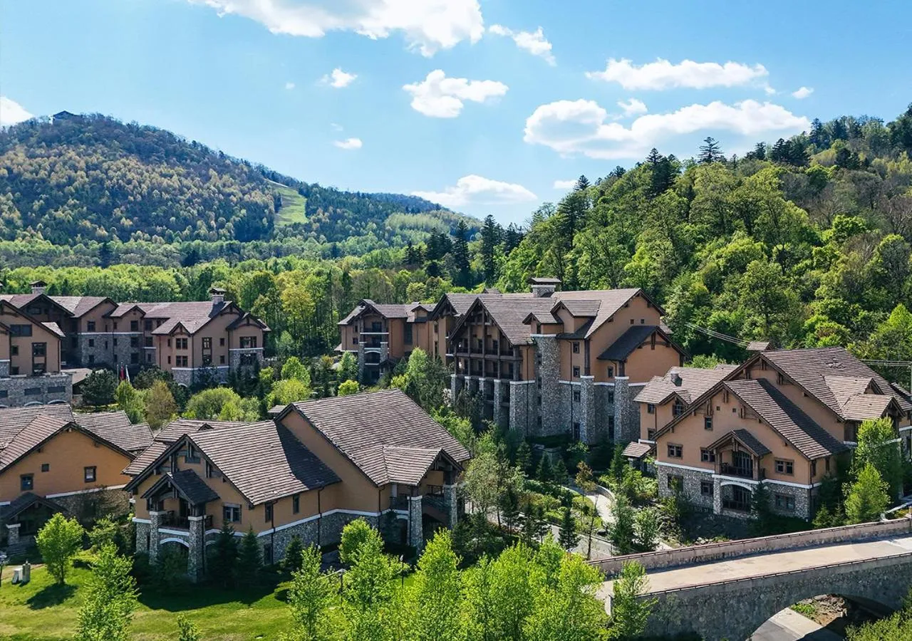 Property building in Park Hyatt Changbaishan