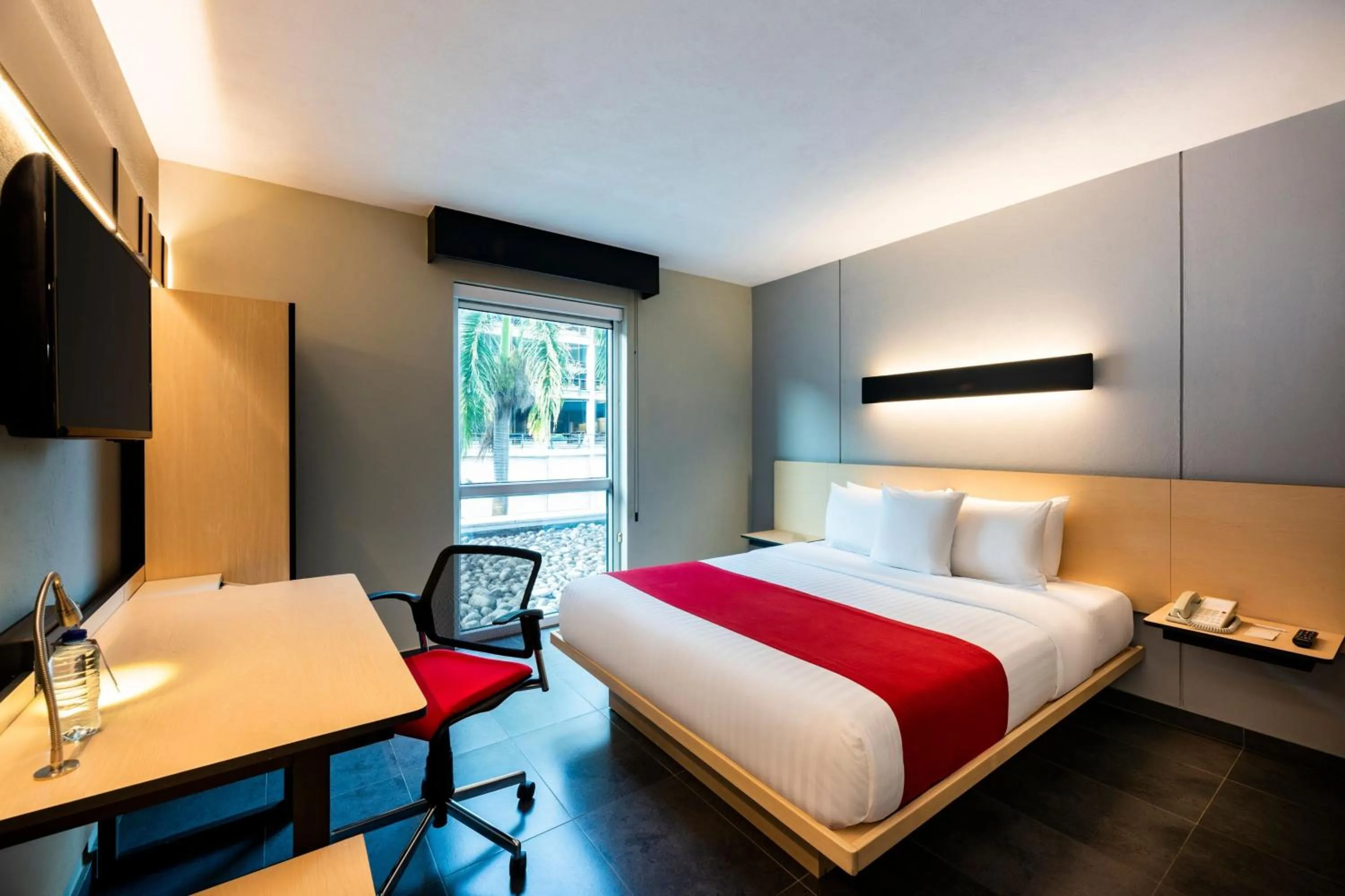 Bedroom, Bed in City Express Plus by Marriott Cali Colombia