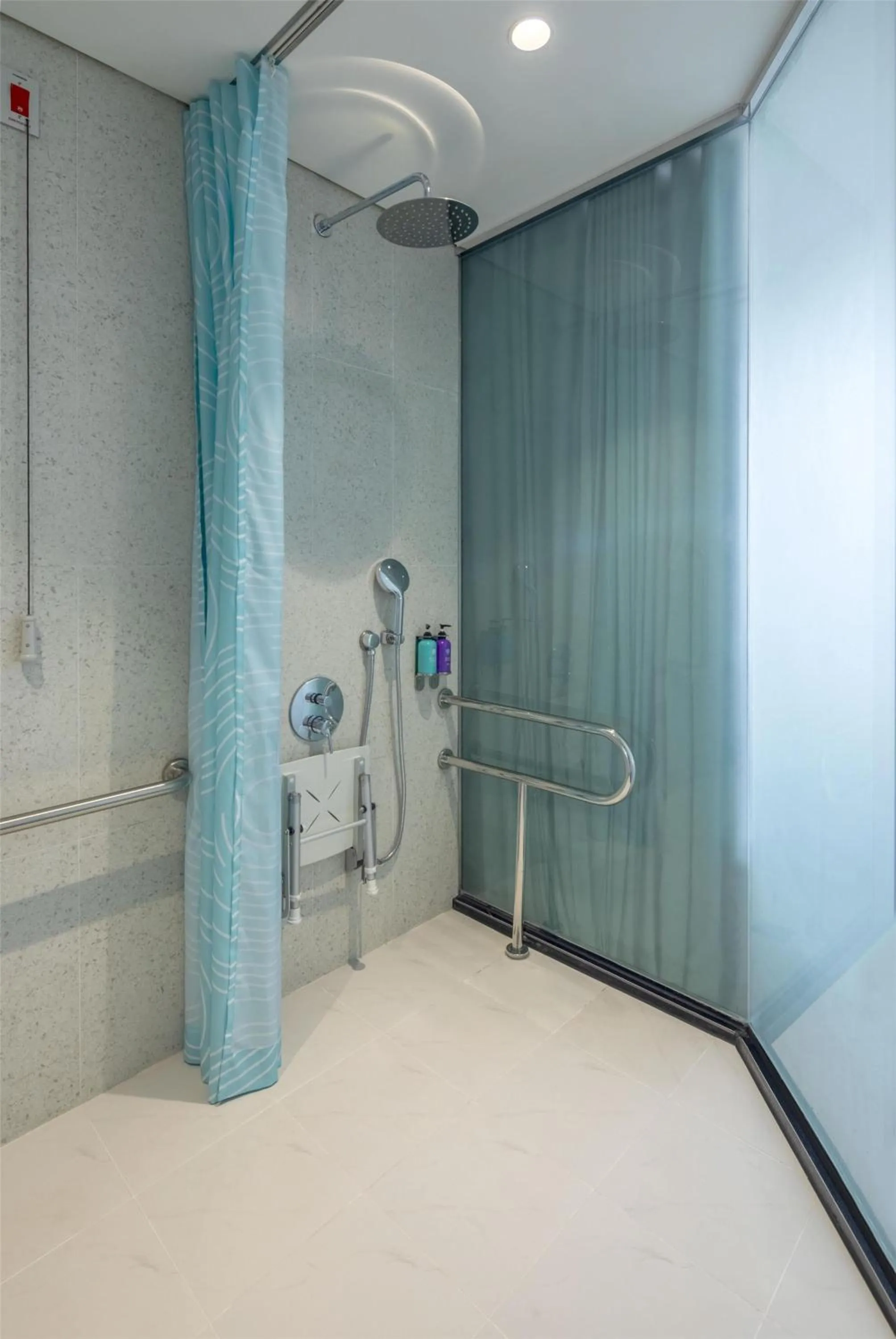 Bathroom in Tru by Hilton Lang Son City Centre