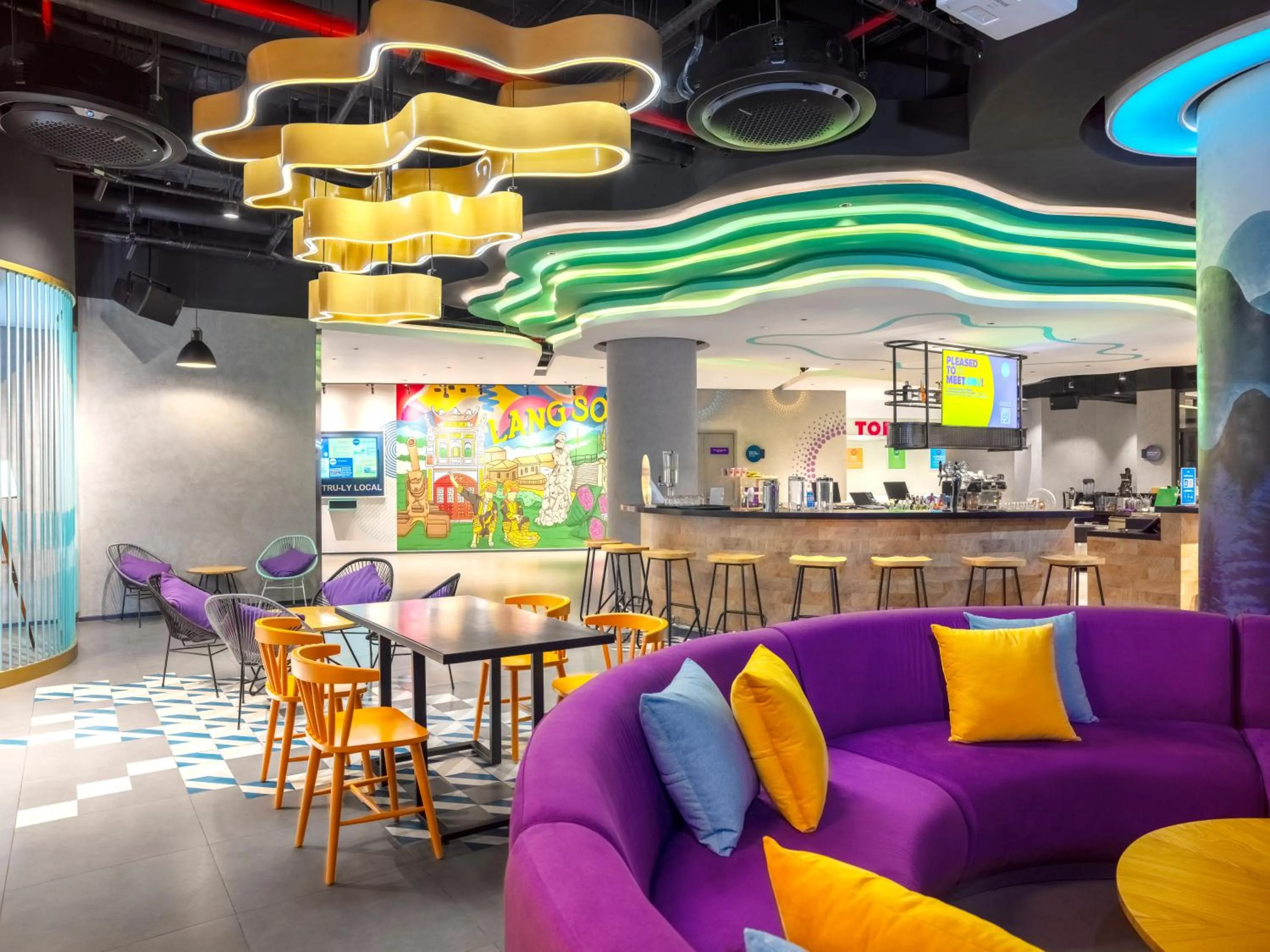 Restaurant/places to eat in Tru by Hilton Lang Son City Centre