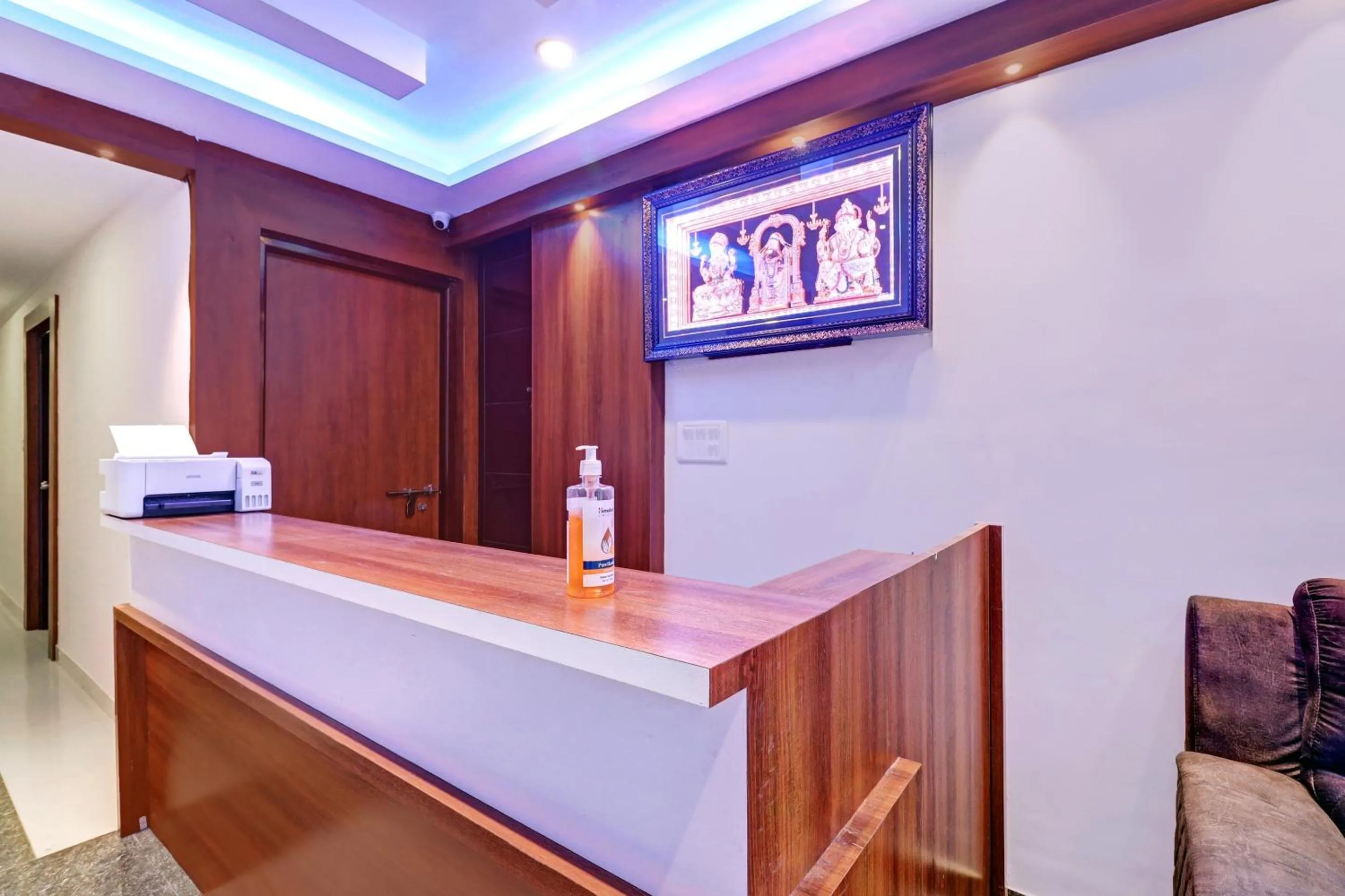 Lobby or reception in Hotel O Silver House Near Mantri Square Mall