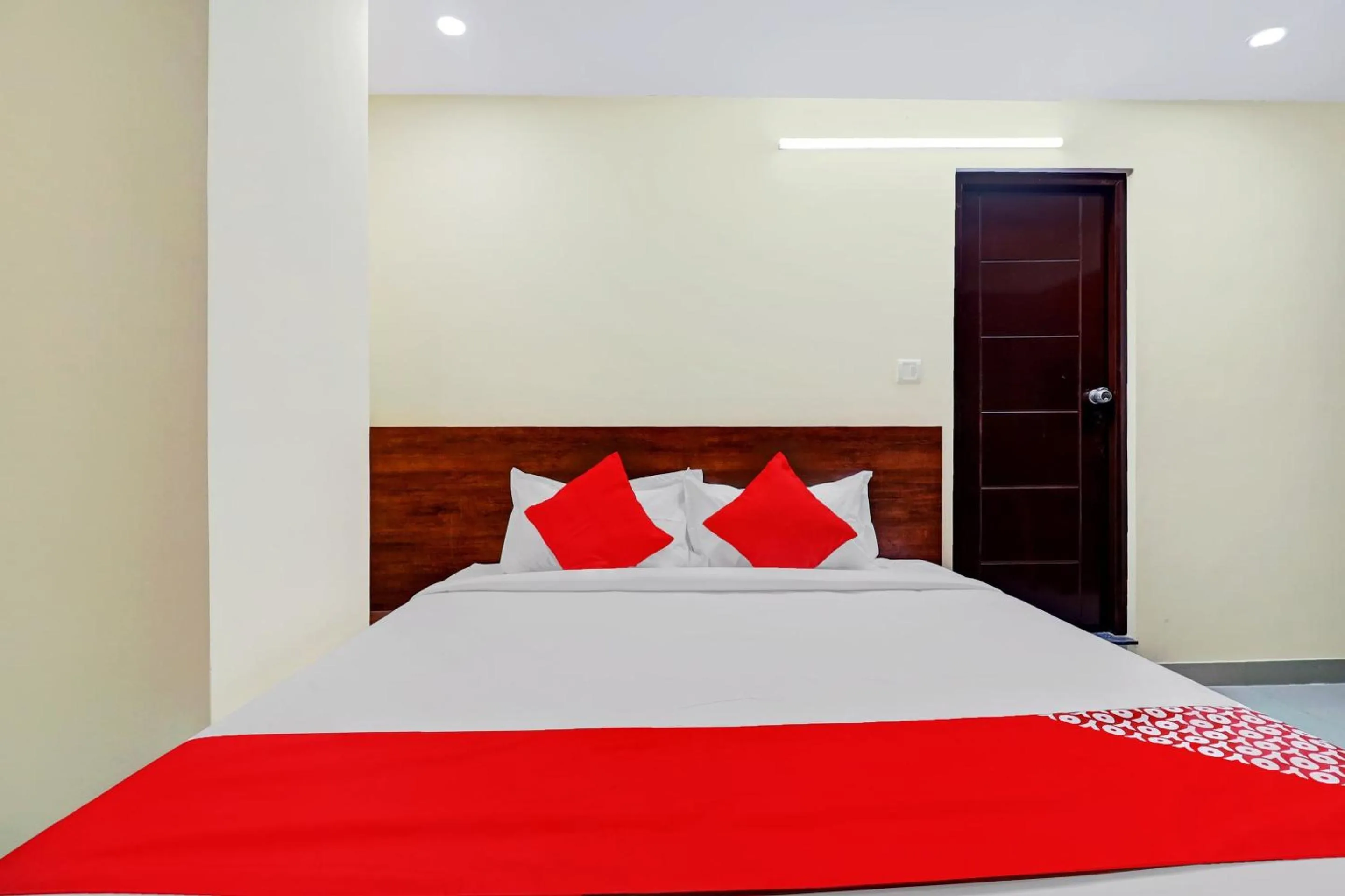 Bedroom, Bed in Hotel O Silver House Near Mantri Square Mall