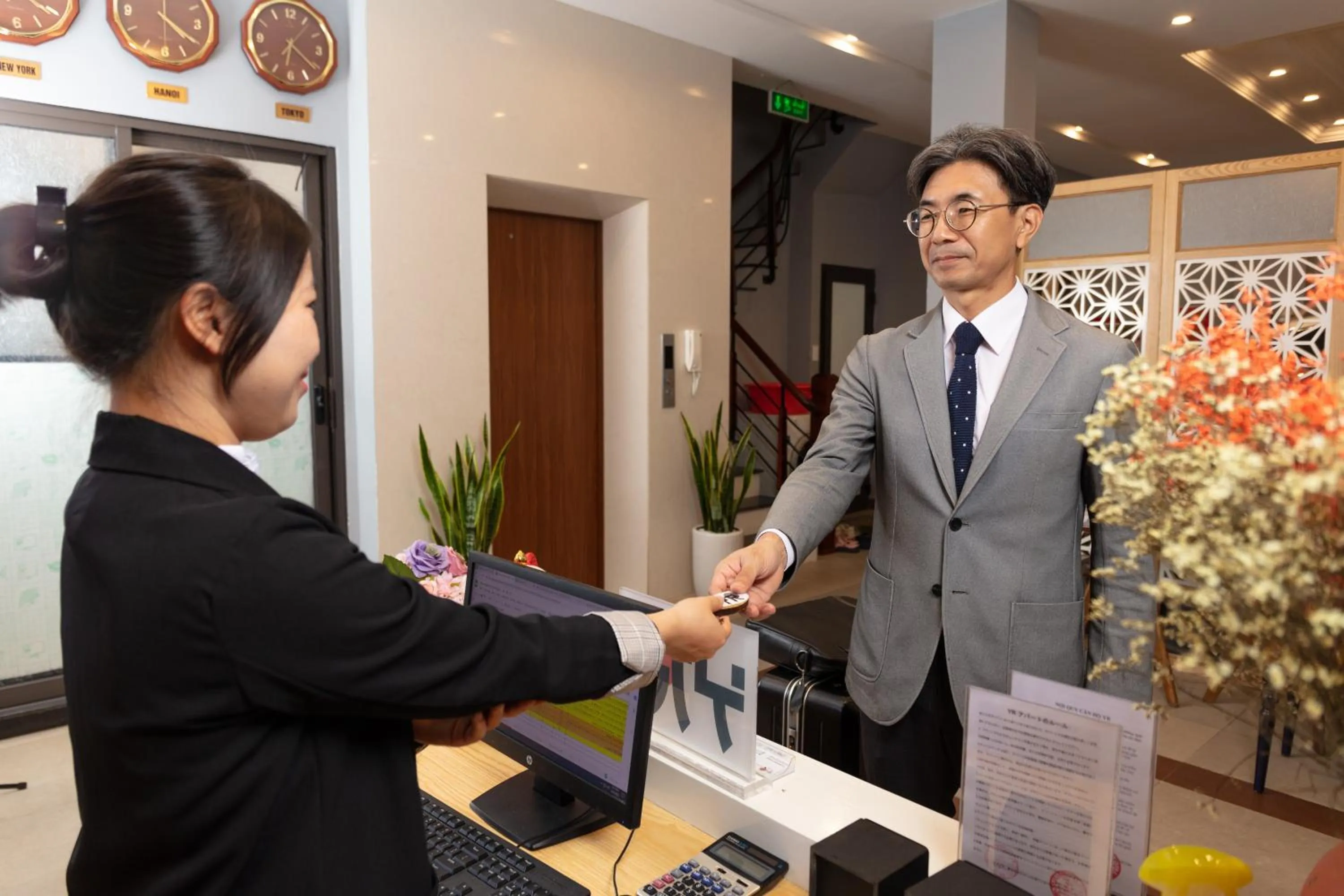 Lobby or reception in YR Hotel & Apartments