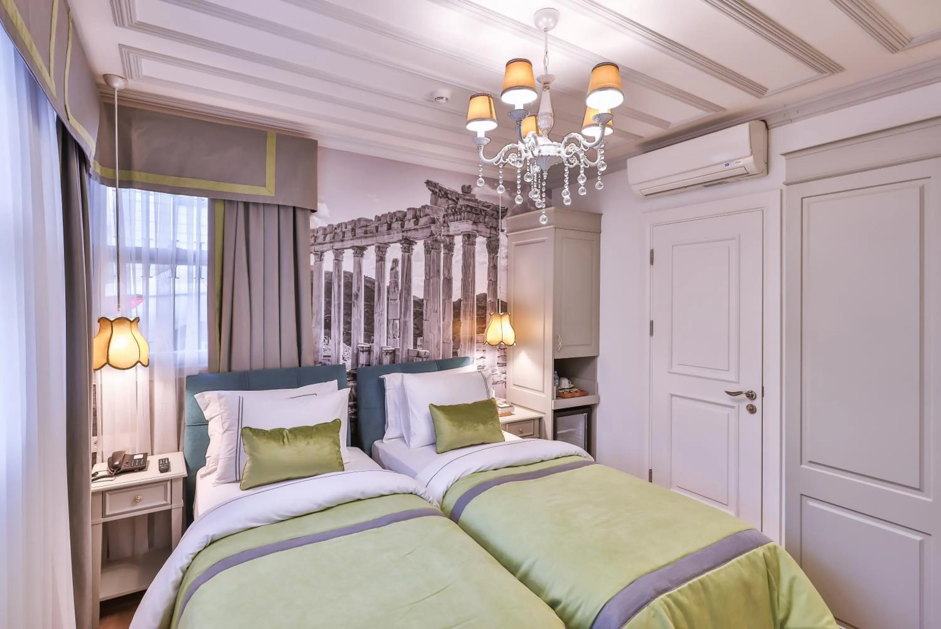 Bedroom, Bed in 9 Doors Hotel