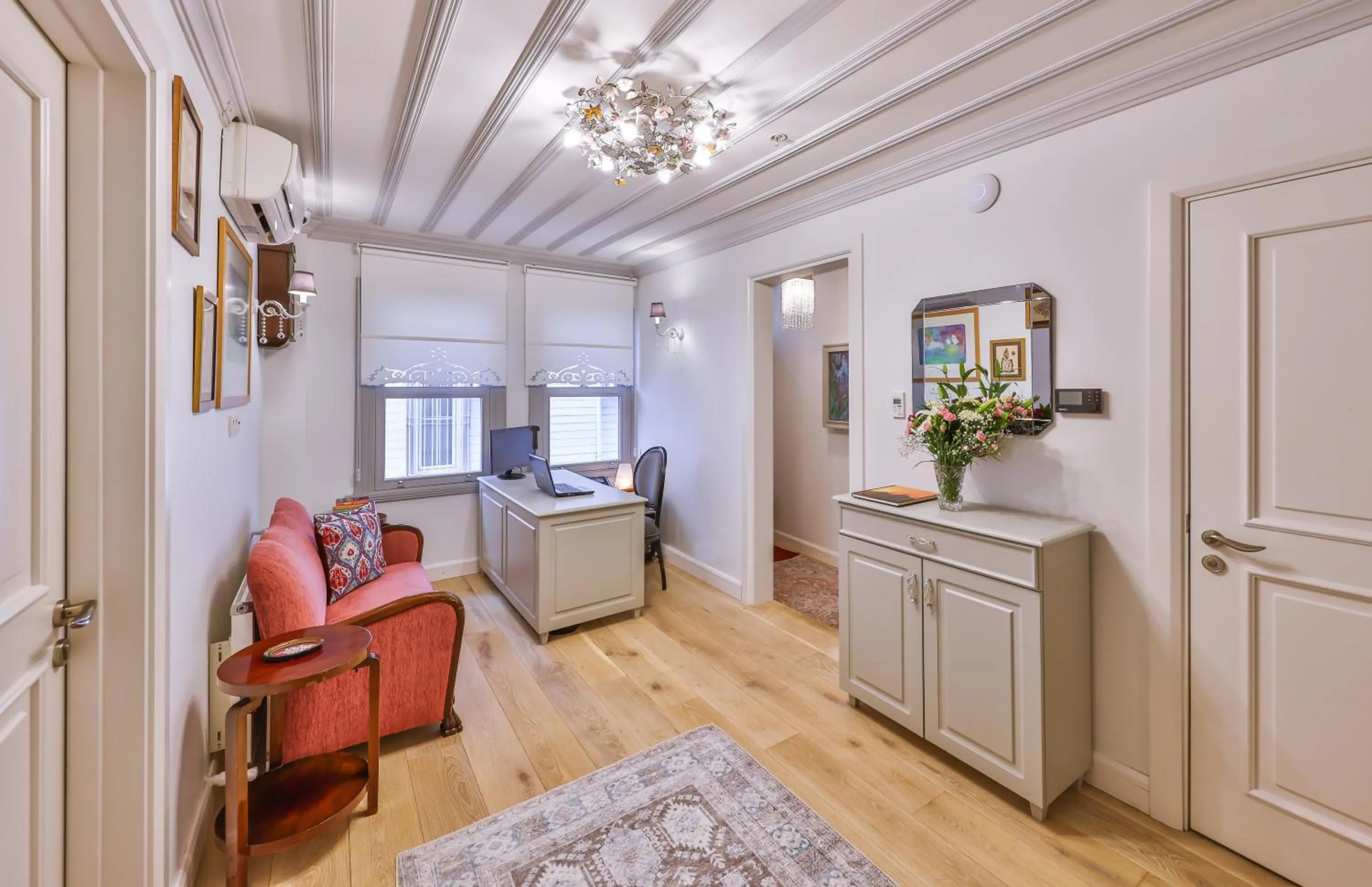 Lobby or reception in 9 Doors Hotel