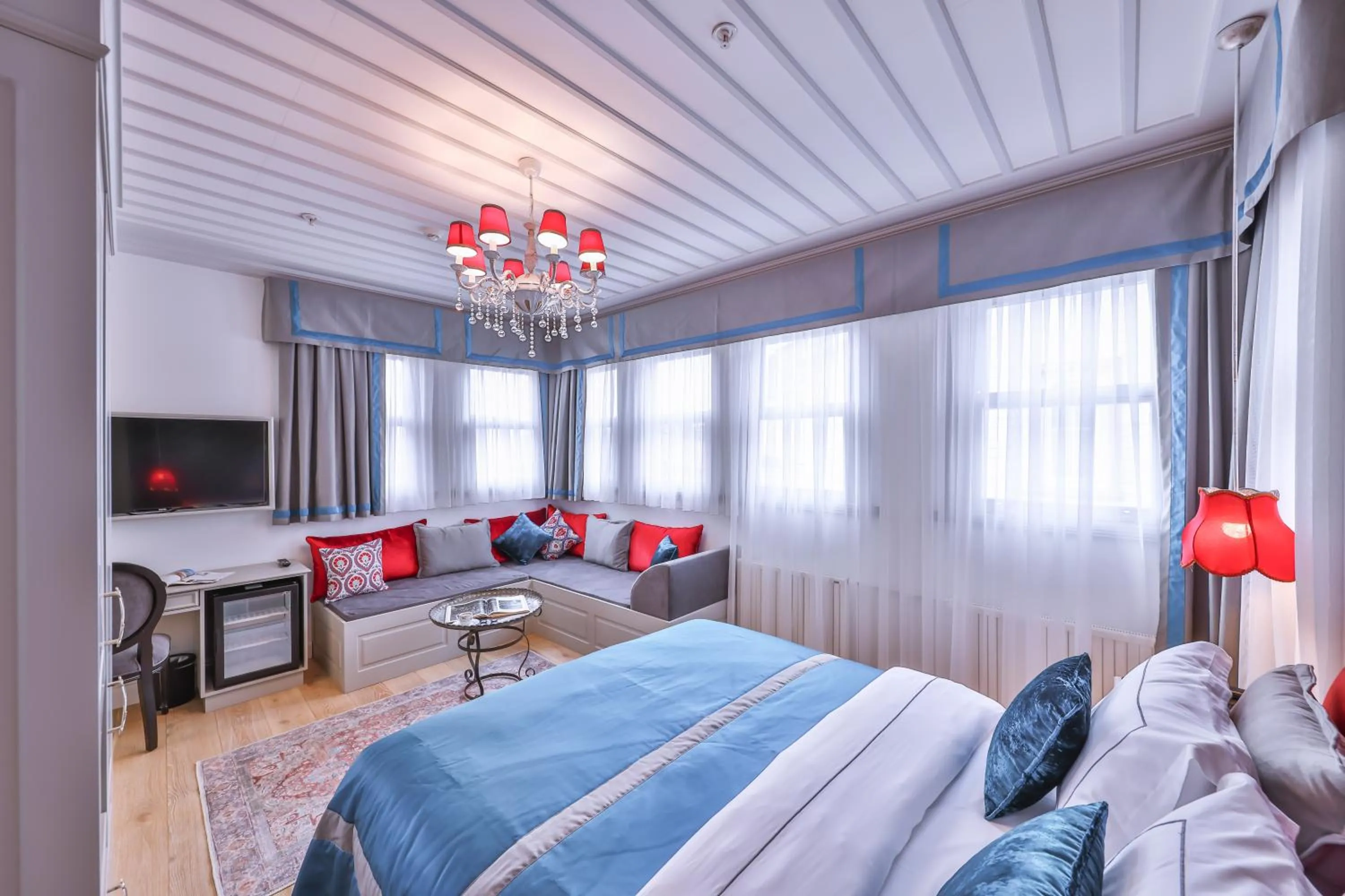 Bedroom, Bed in 9 Doors Hotel