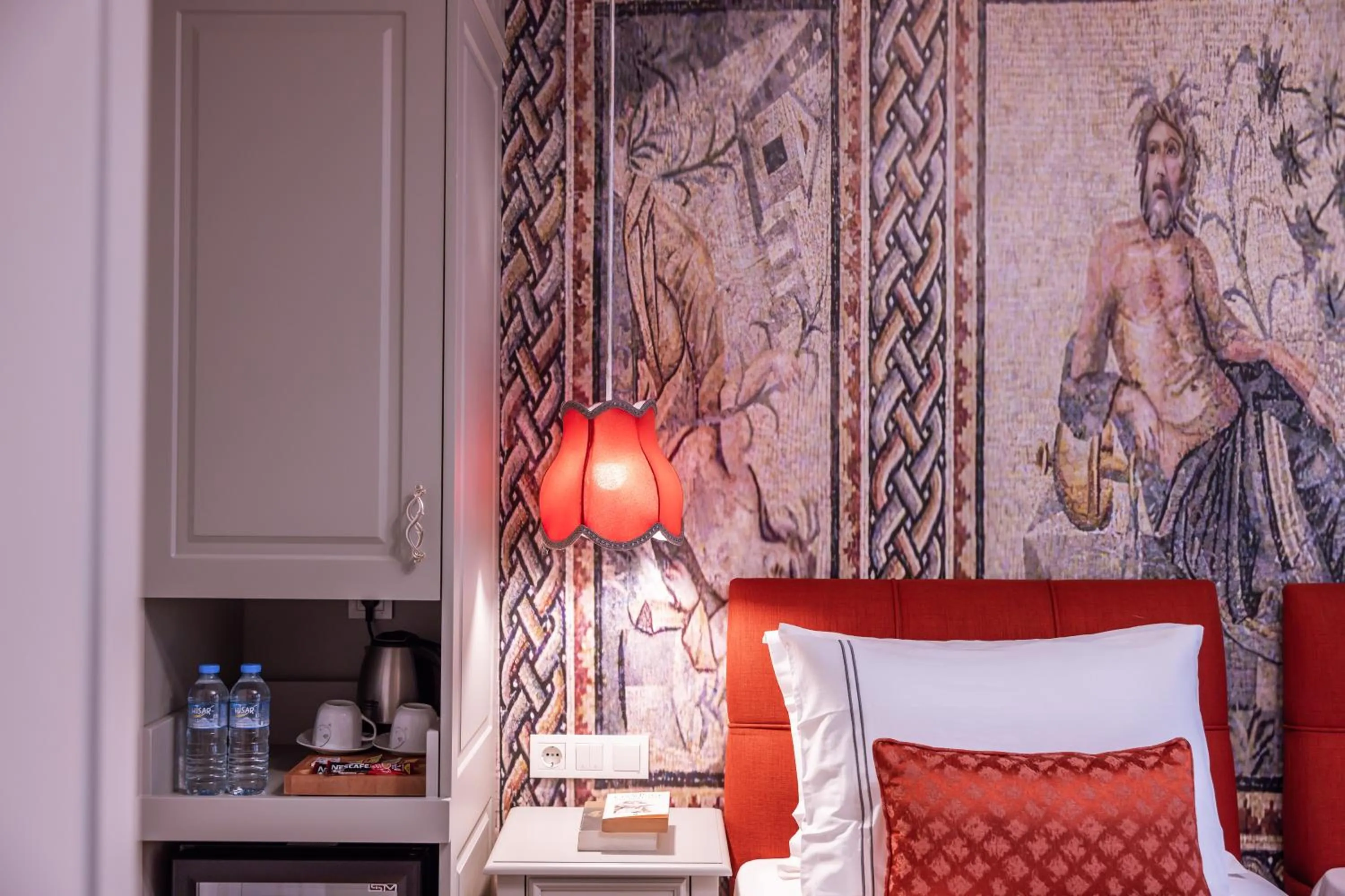 Bedroom, Bed in 9 Doors Hotel