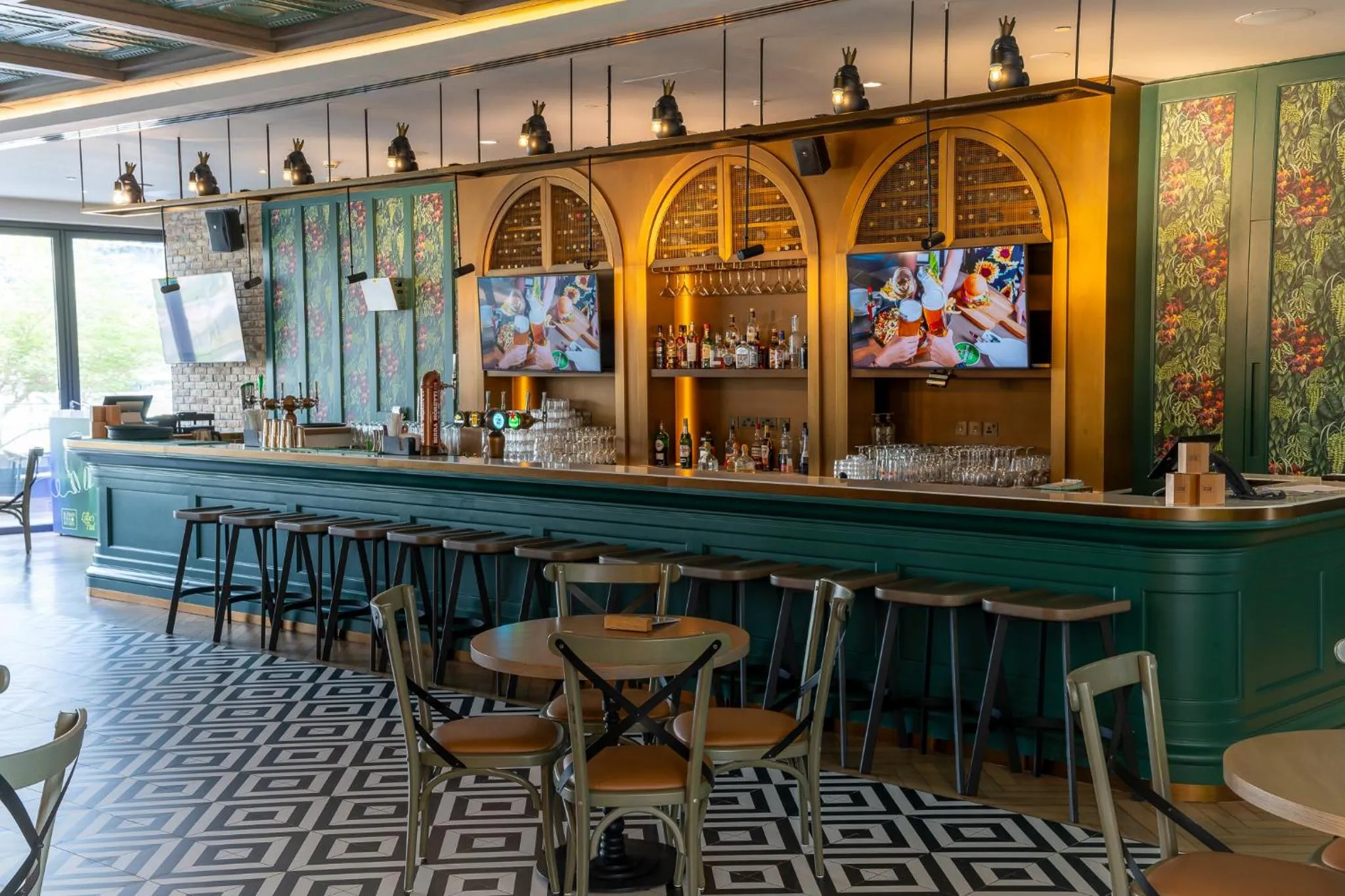 Lounge or bar in Premier Inn Dubai Barsha Heights