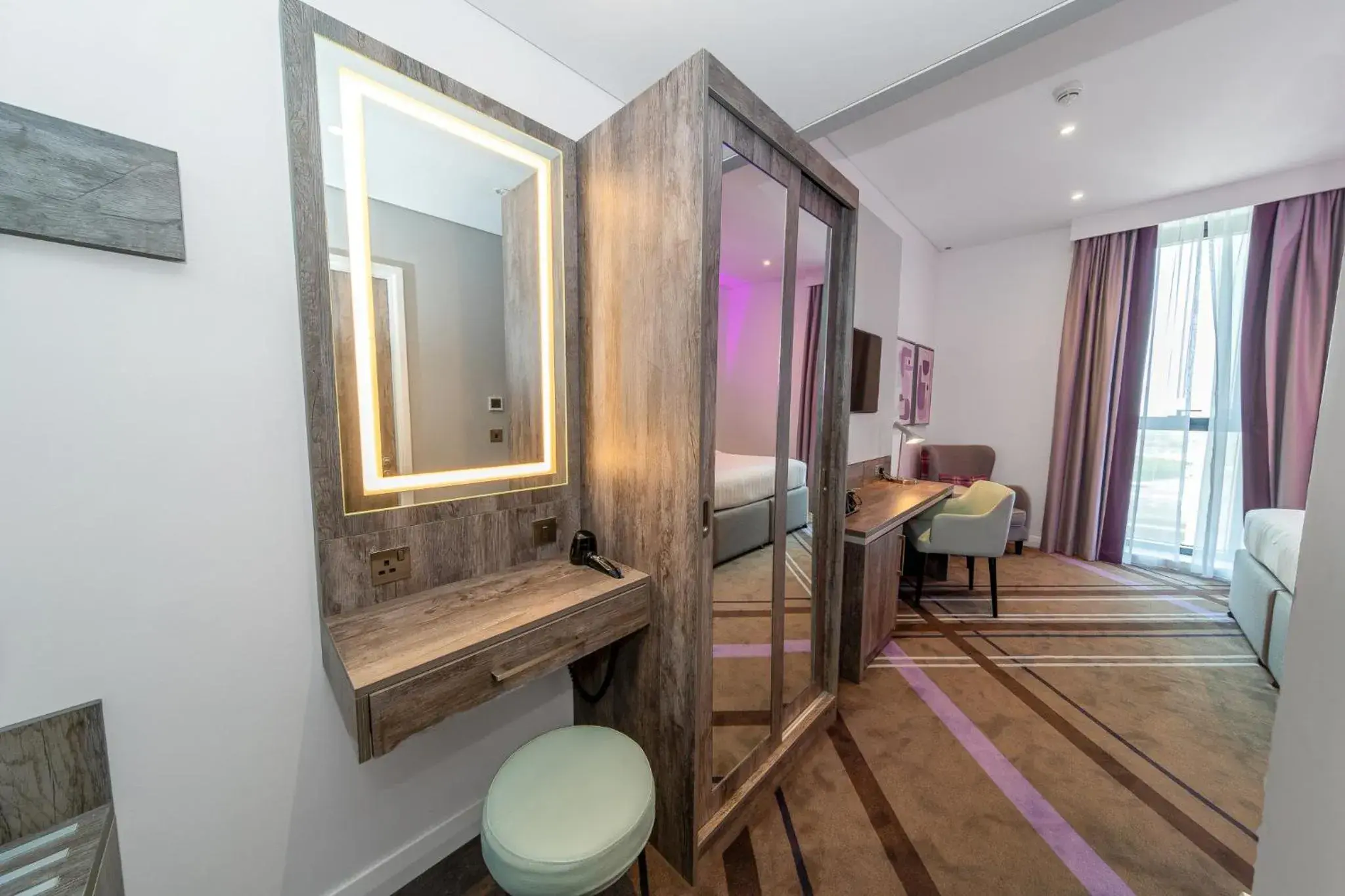 Twin Room - Smoking - Drop off to Public Beach and Metro in Premier Inn Dubai Barsha Heights Twin Room - Smoking - Drop off to Public Beach and Metro in Premier Inn Dubai Barsha Heights