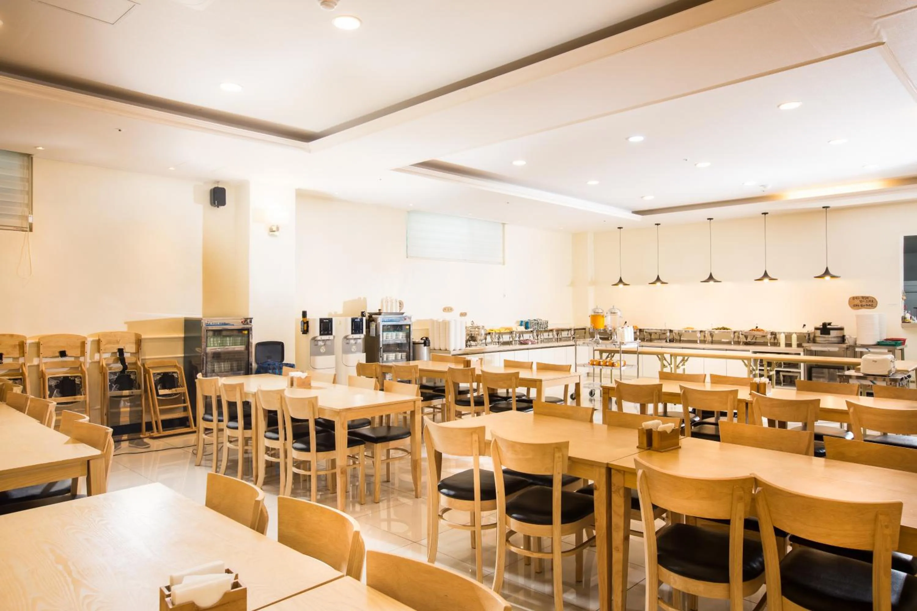 Dining area in Amoureux Resort