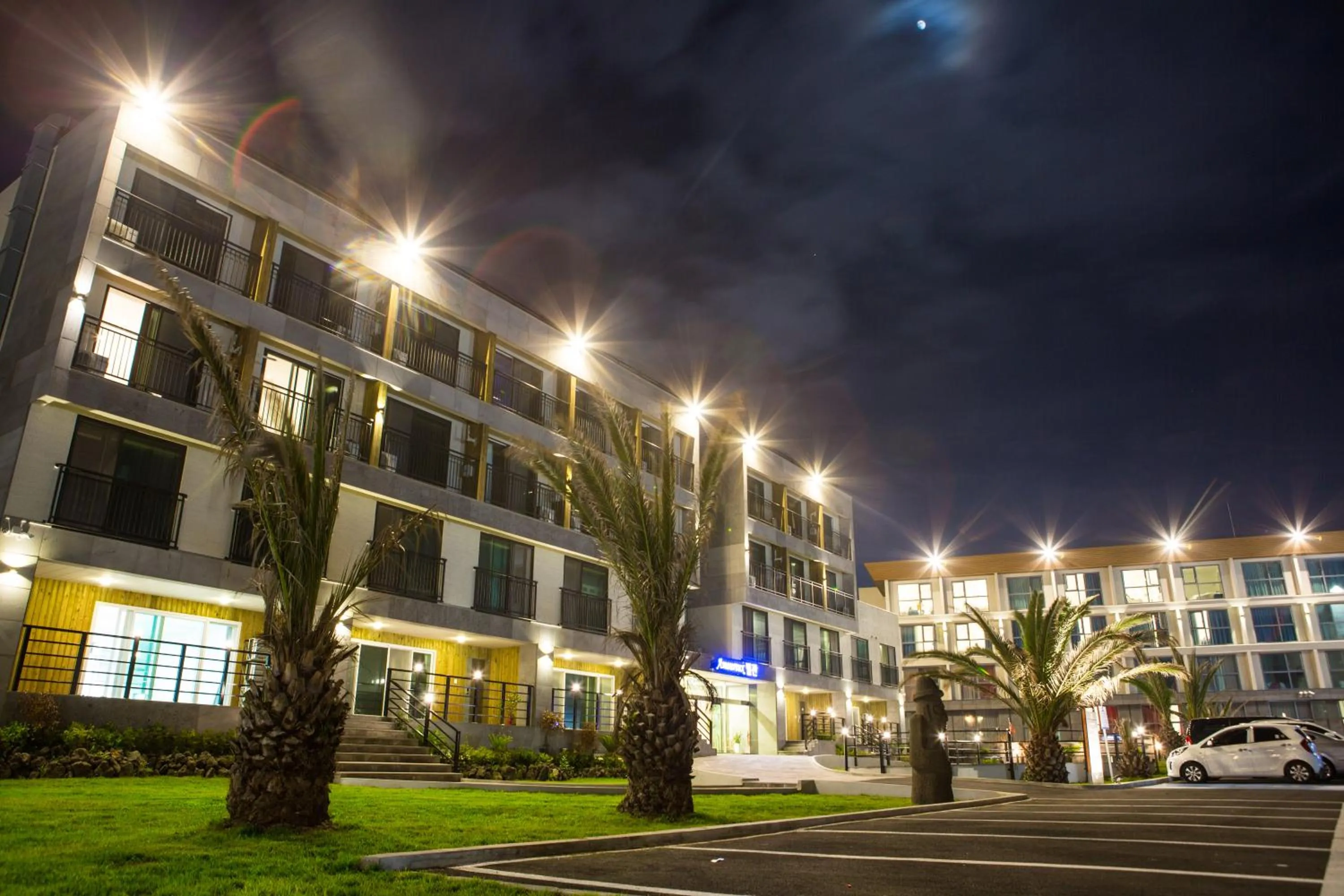 Facade/entrance in Amoureux Resort