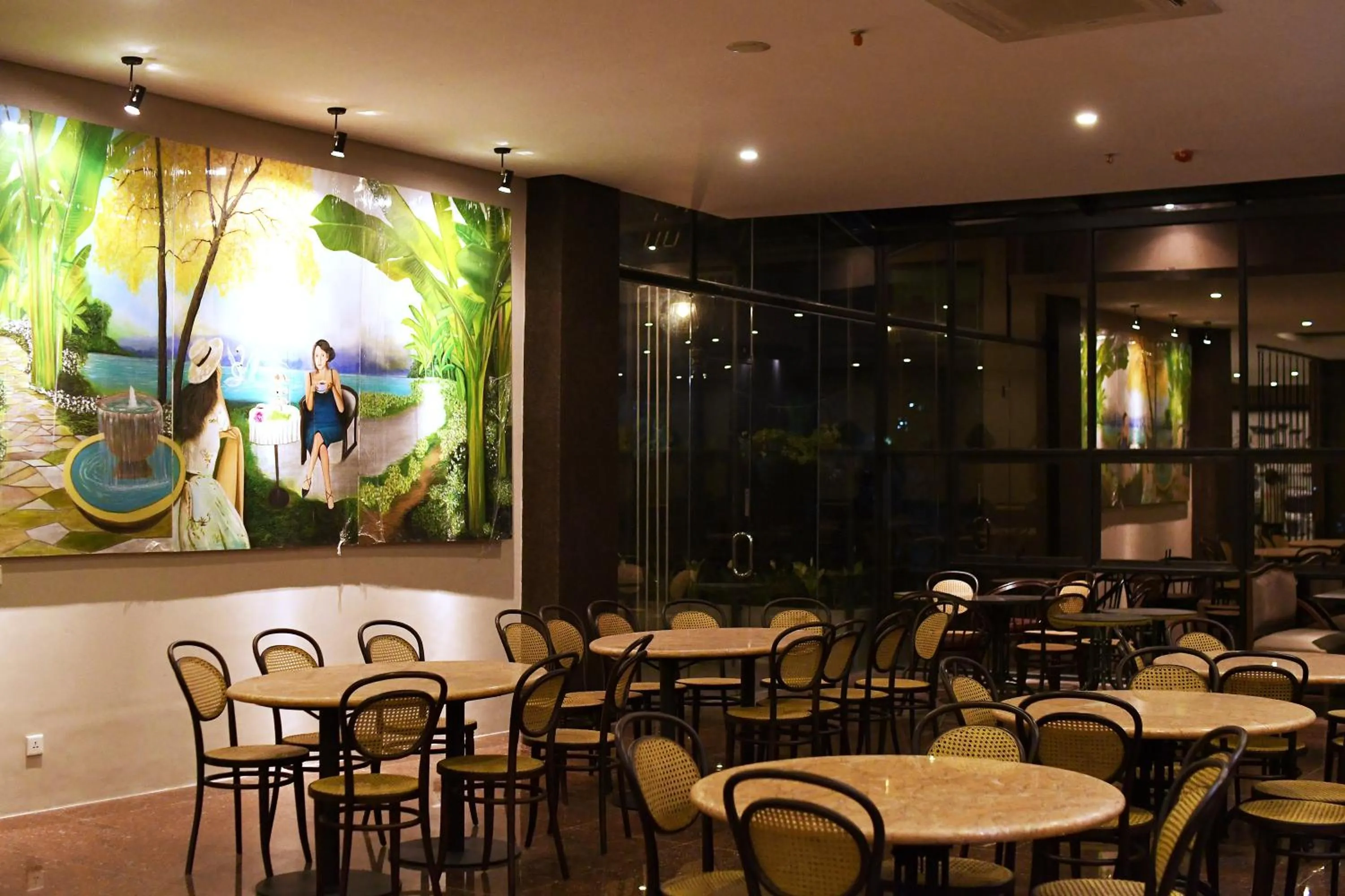 Restaurant/places to eat in Hotel Eastern Bojonegoro