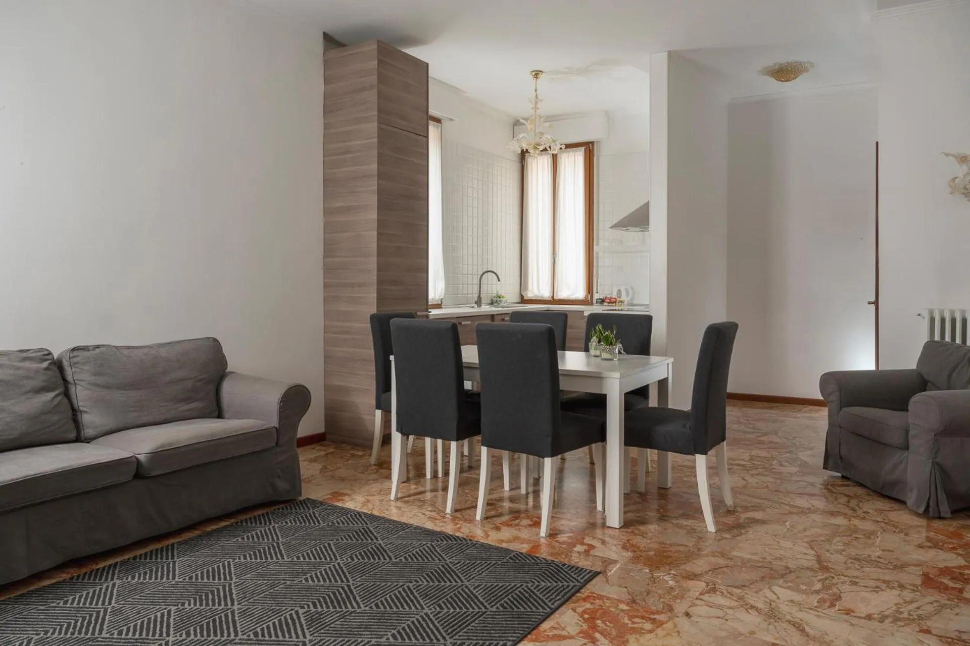 Dining area in Hotel Montecarlo