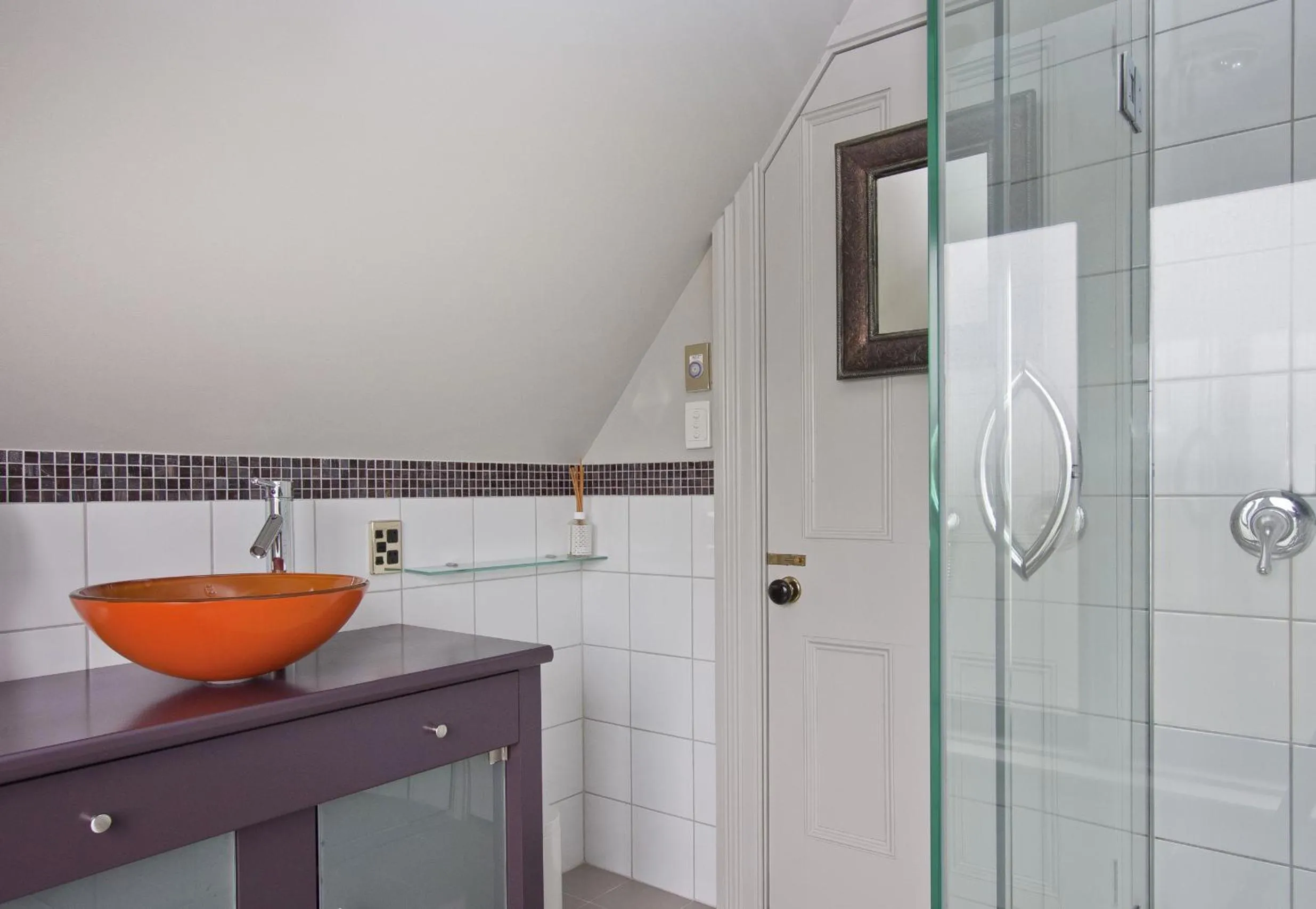 Bathroom in Lilac Rose Boutique Bed and Breakfast