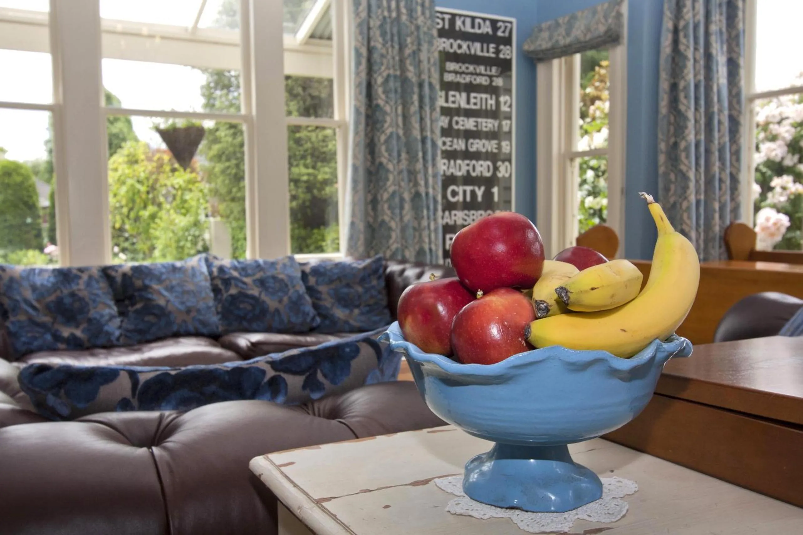 Lounge or bar in Lilac Rose Boutique Bed and Breakfast