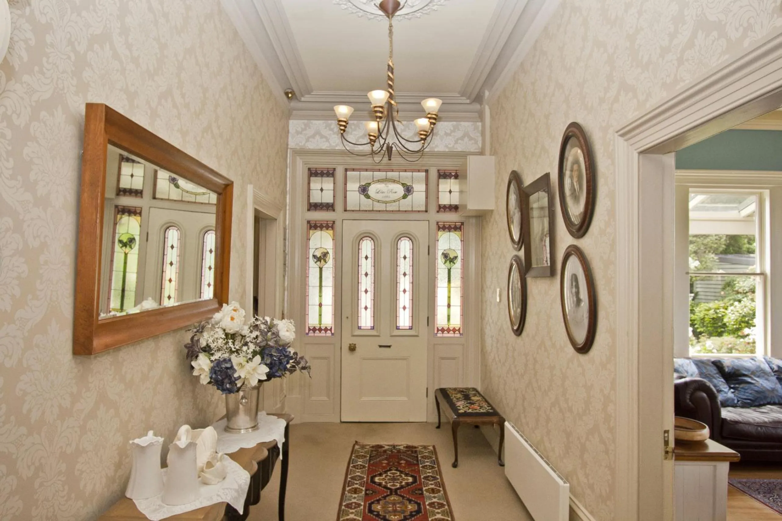 Lobby or reception in Lilac Rose Boutique Bed and Breakfast