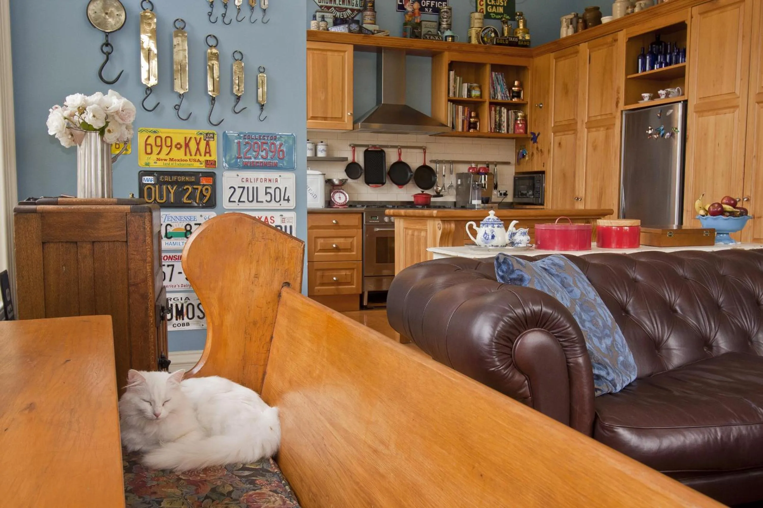 Lounge or bar in Lilac Rose Boutique Bed and Breakfast