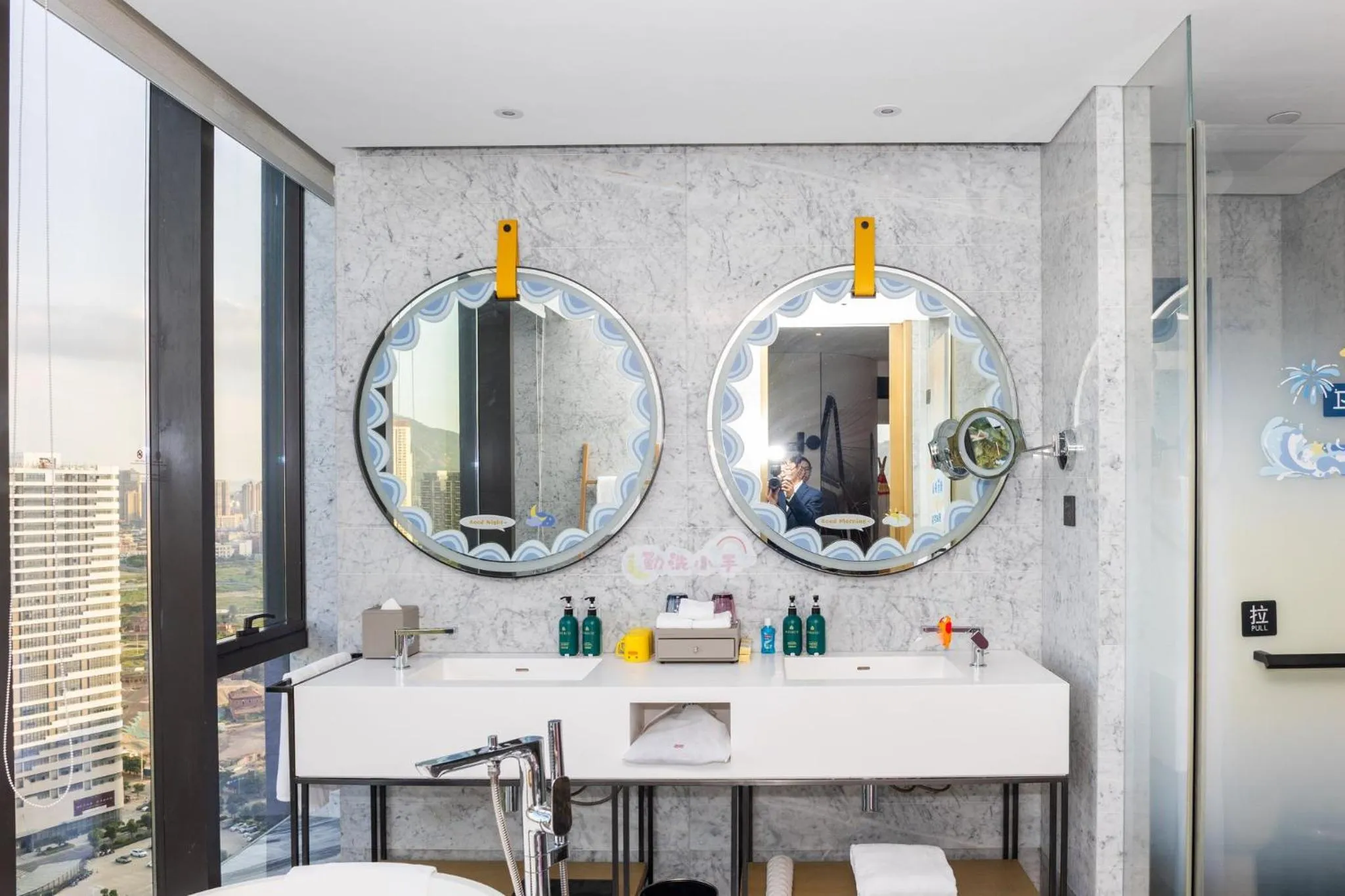 Photo of the whole room in Crowne Plaza Quanzhou Riverview by IHG