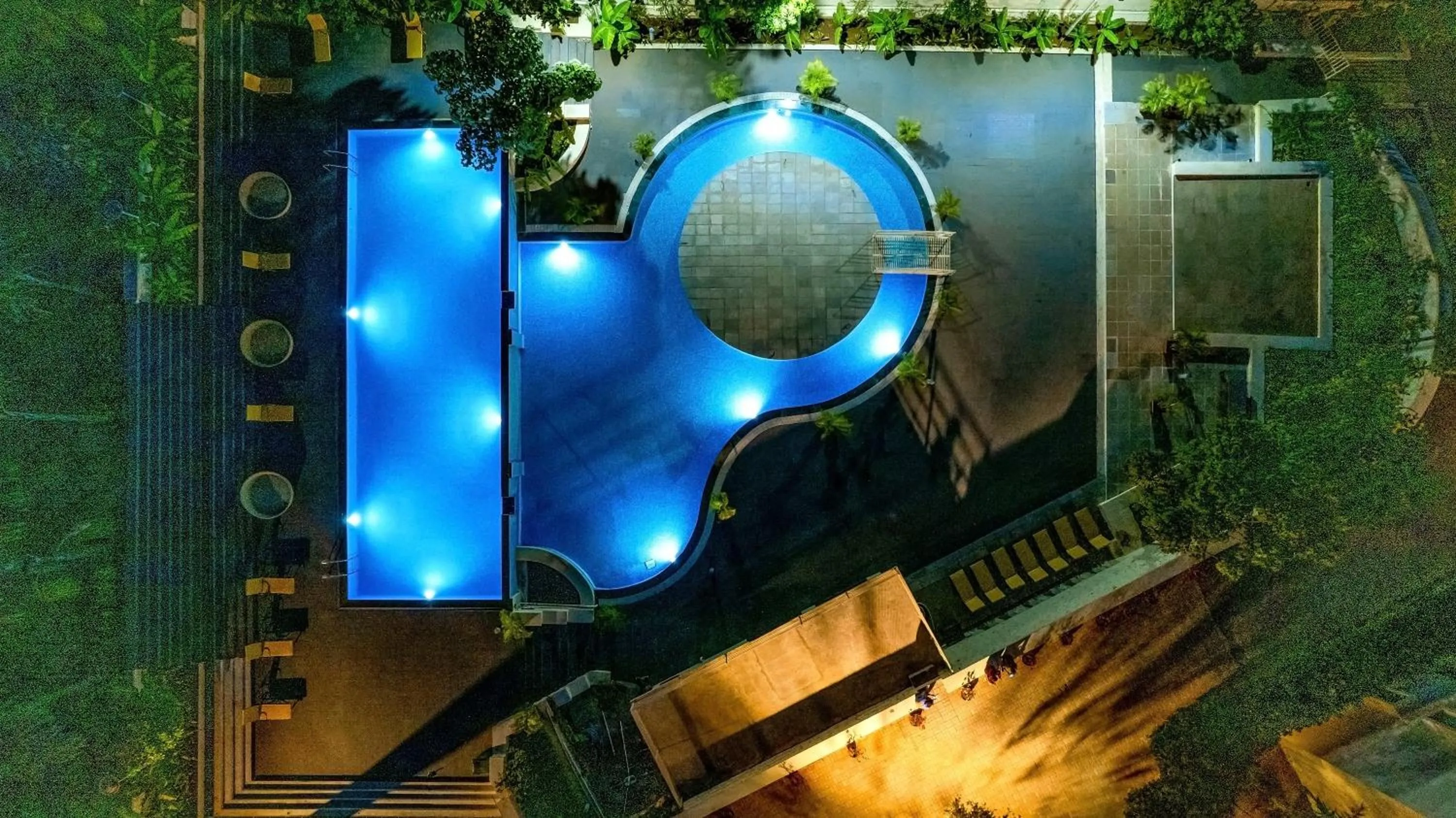 Swimming pool in Camel Valley Resort & Spa, Igatpuri