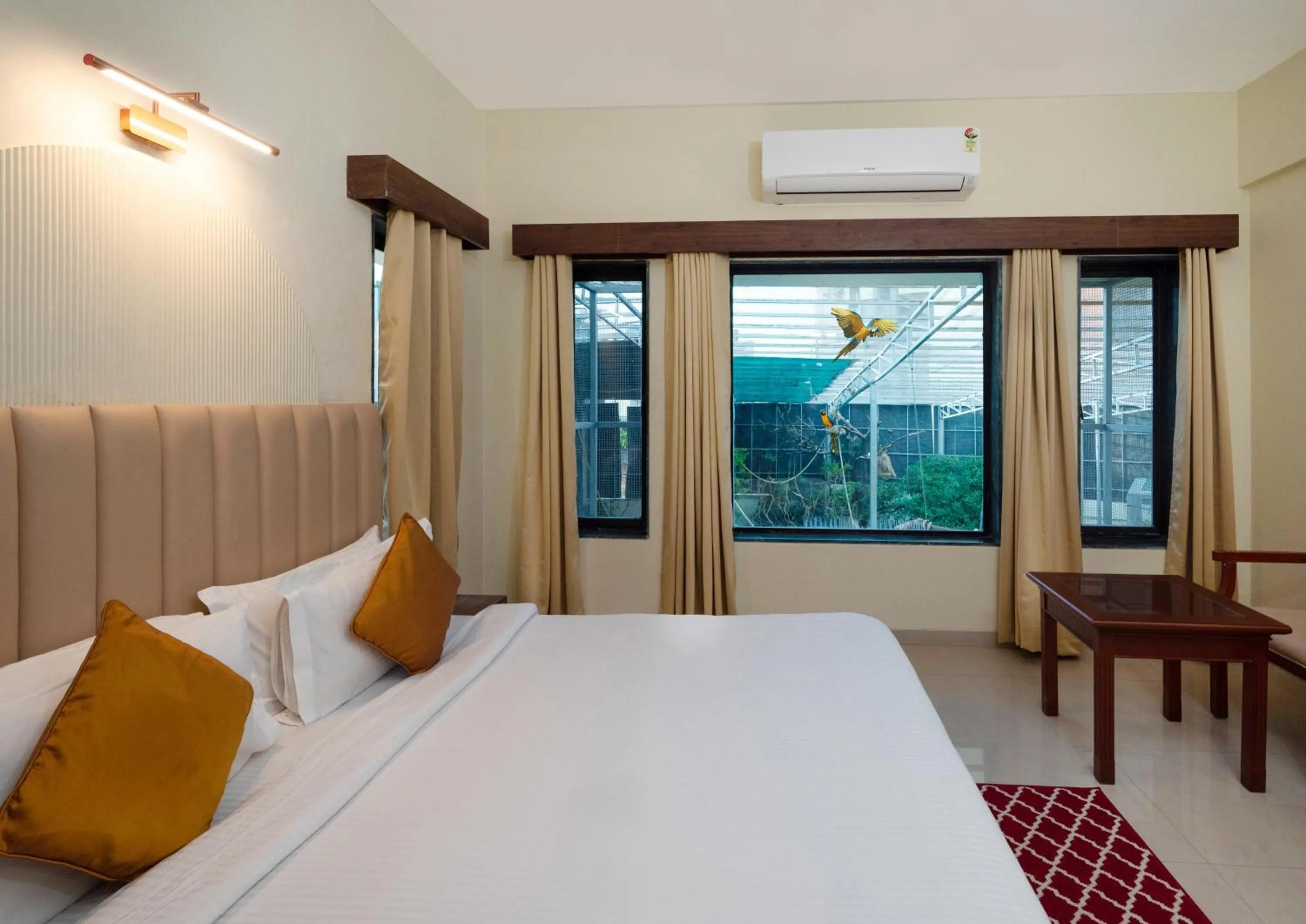 Bedroom, Bed in Camel Valley Resort & Spa, Igatpuri