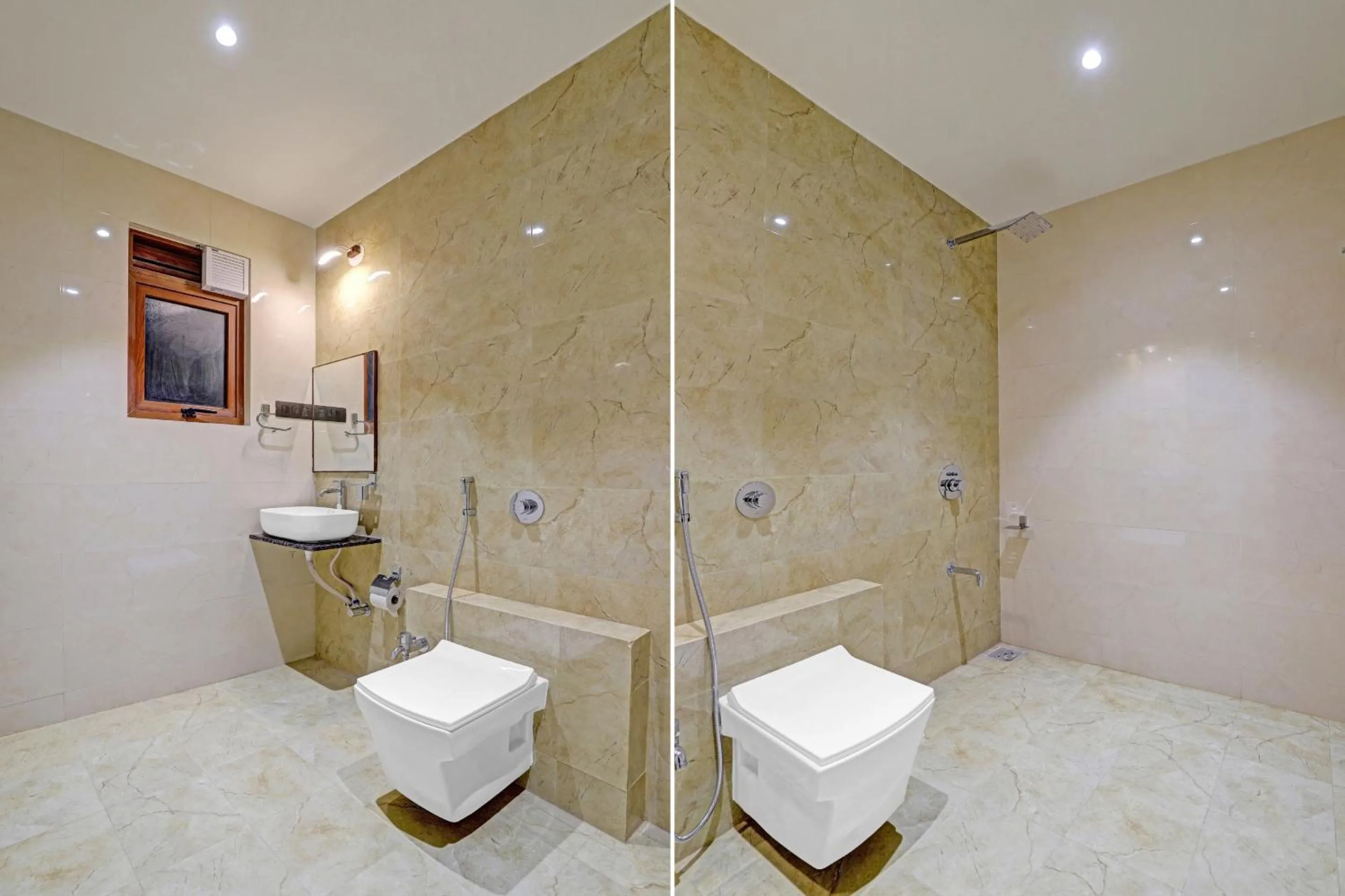 Shower in Ratna Vilas Palace