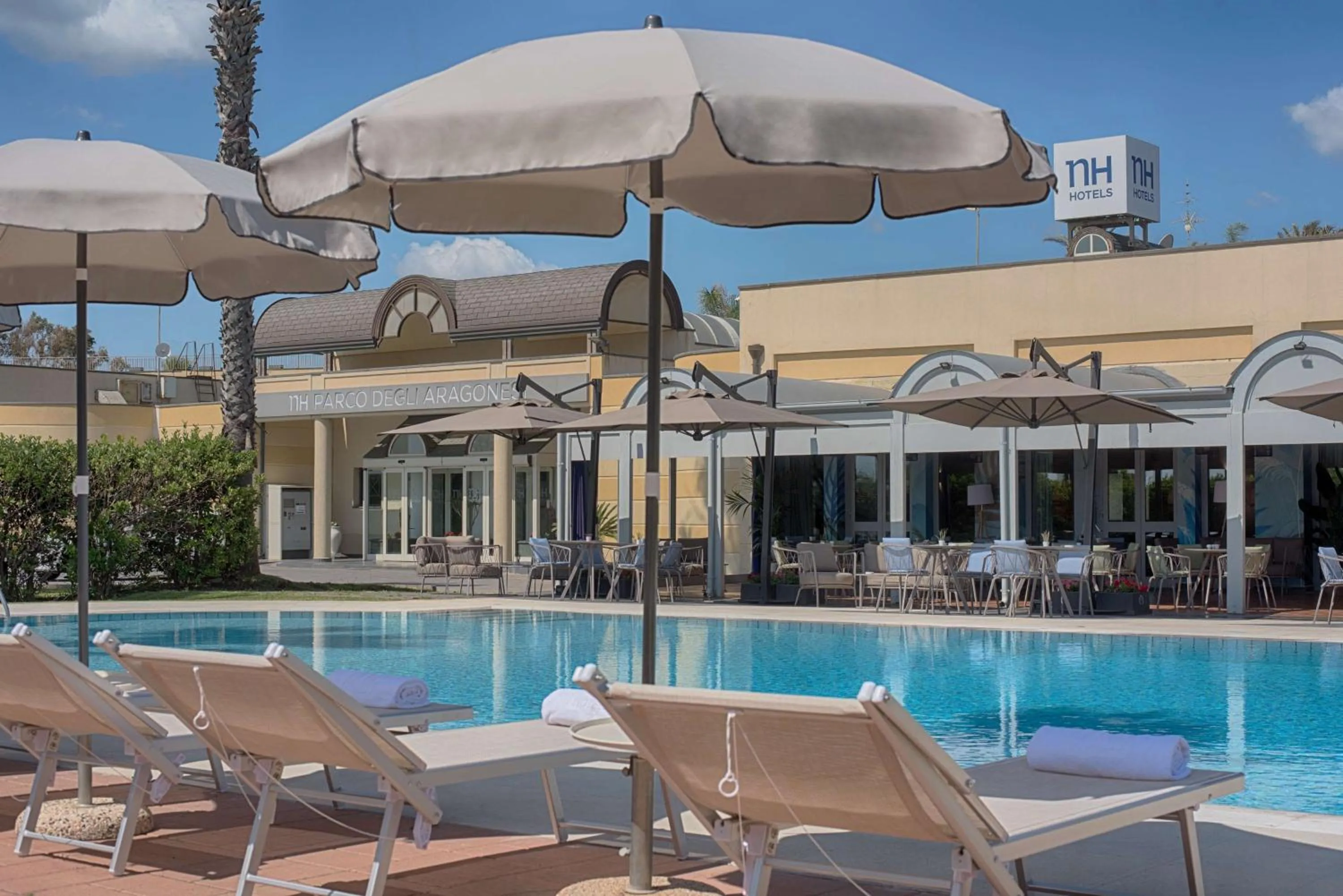 Pool view in NH Catania Parco degli Aragonesi