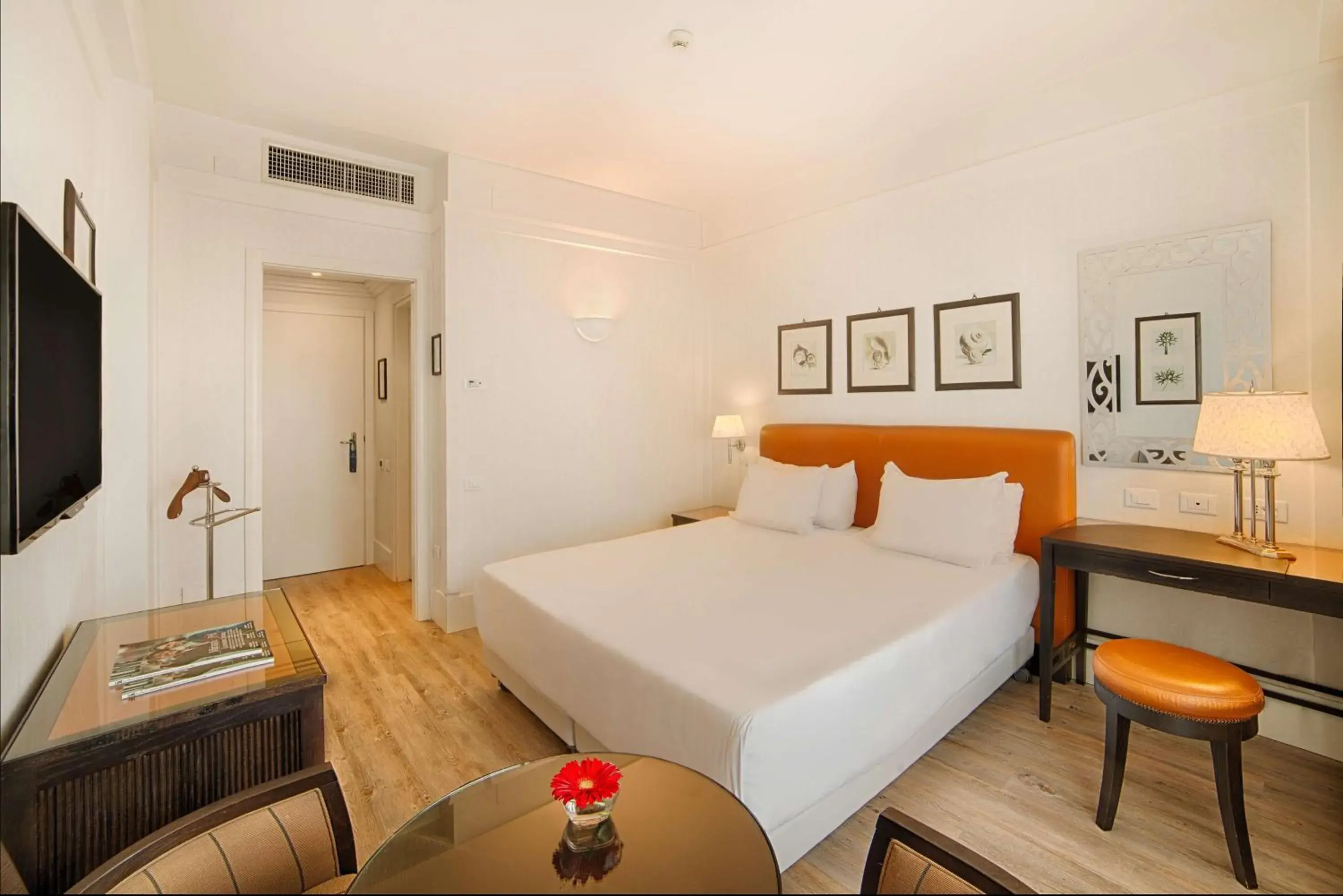 Family Adjoining Room (4 Adults) in NH Catania Parco degli Aragonesi Family Adjoining Room (4 Adults) in NH Catania Parco degli Aragonesi