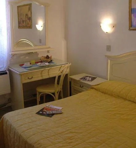 Photo of the whole room, Bed in Hotel Airone