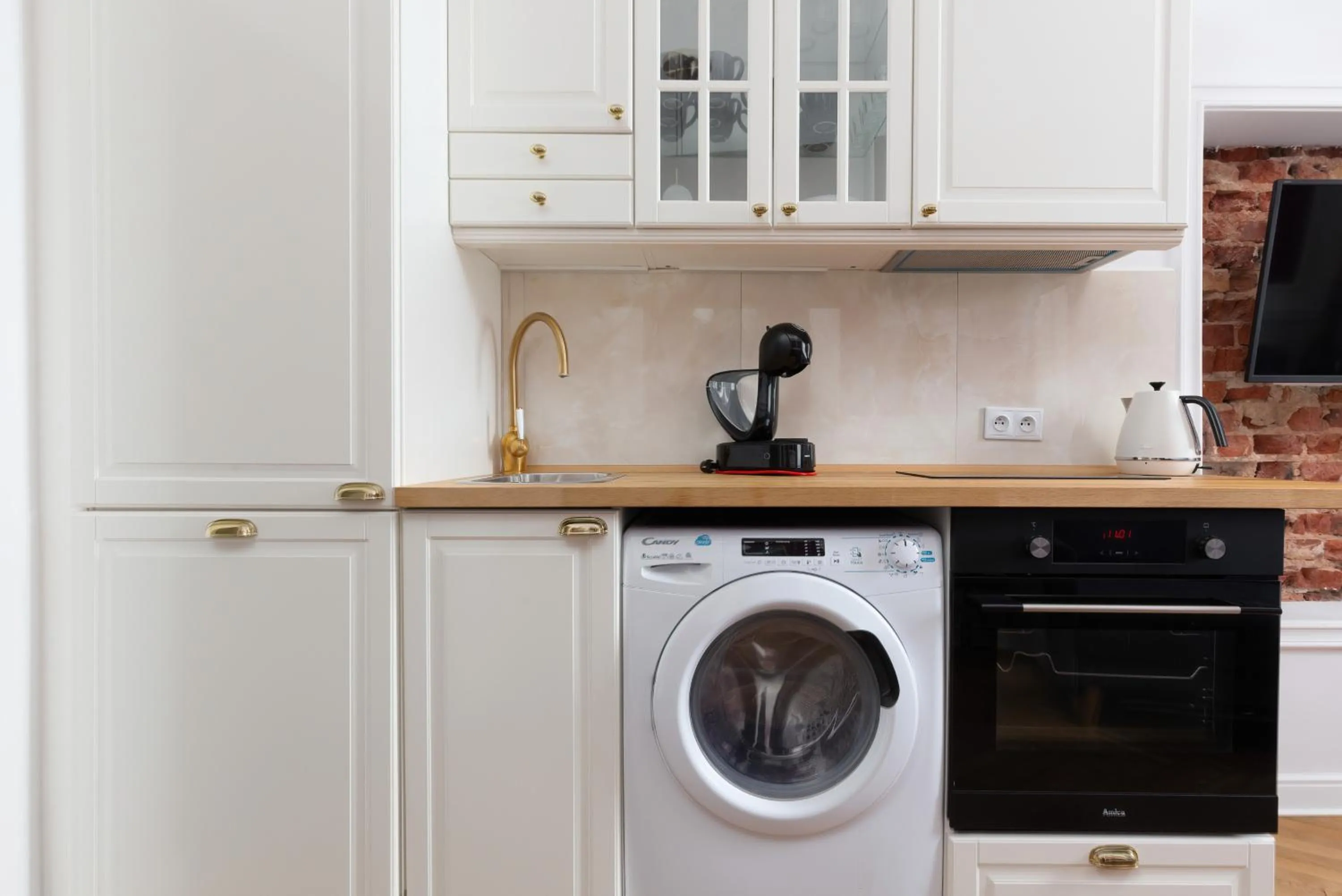 Kitchen or kitchenette in Apartament przy Placu Zamkowym by Noclegi Renters