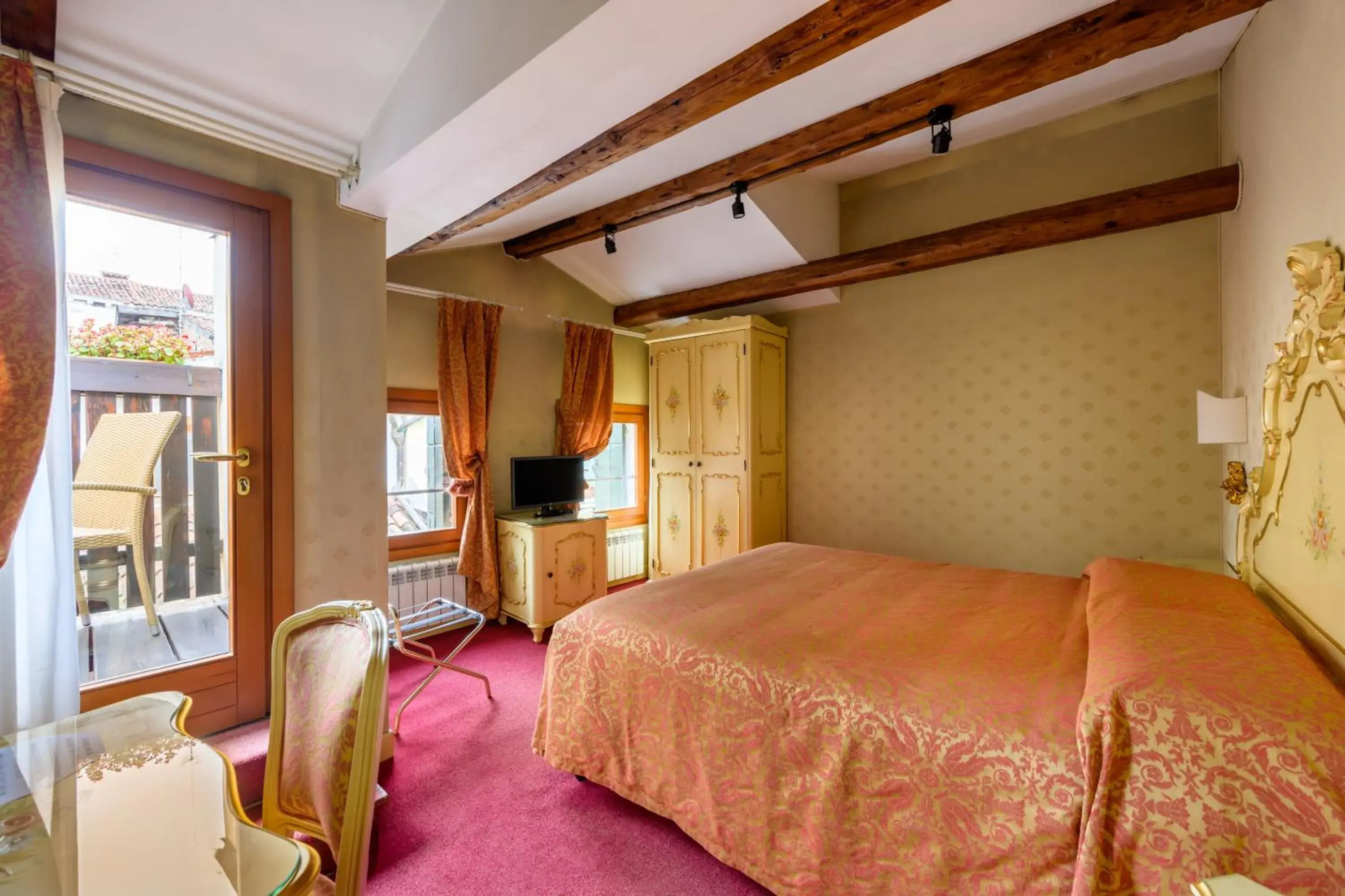 Double Room with Terrace in Locanda Al Leon Double Room with Terrace in Locanda Al Leon