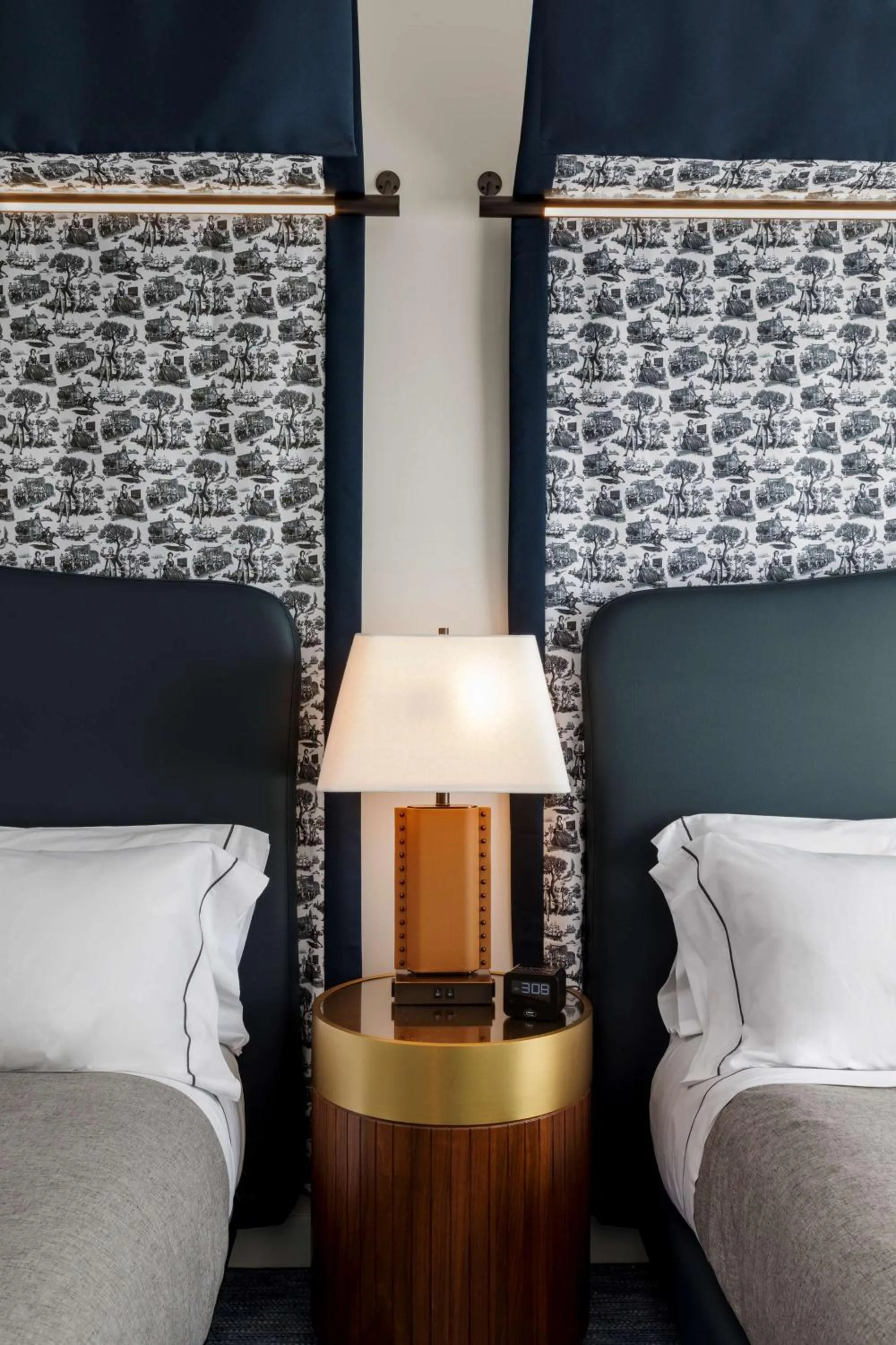 Bed in Canopy By Hilton Boston Downtown